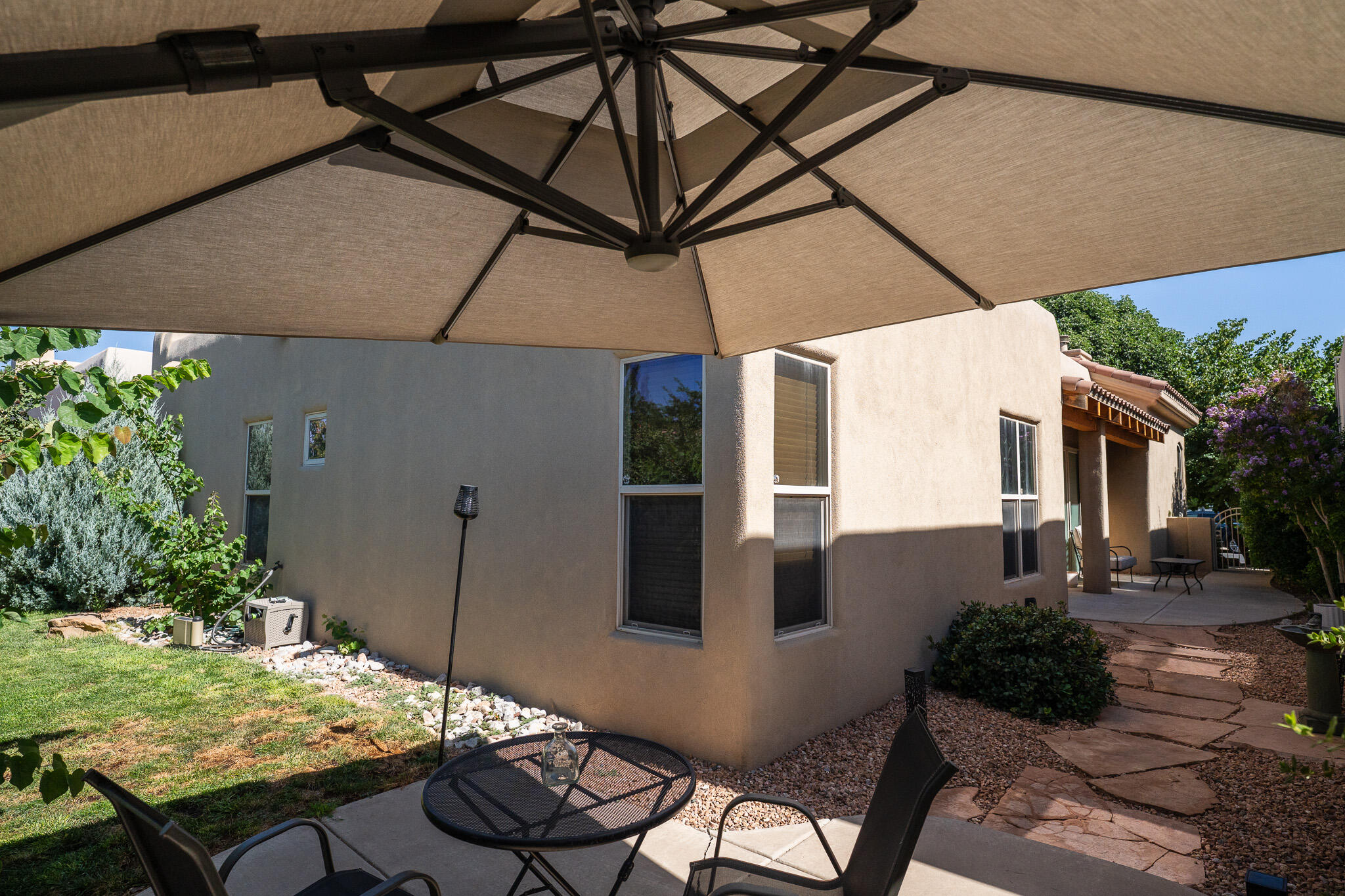Photo 2 — 1316 Valle Lane NW