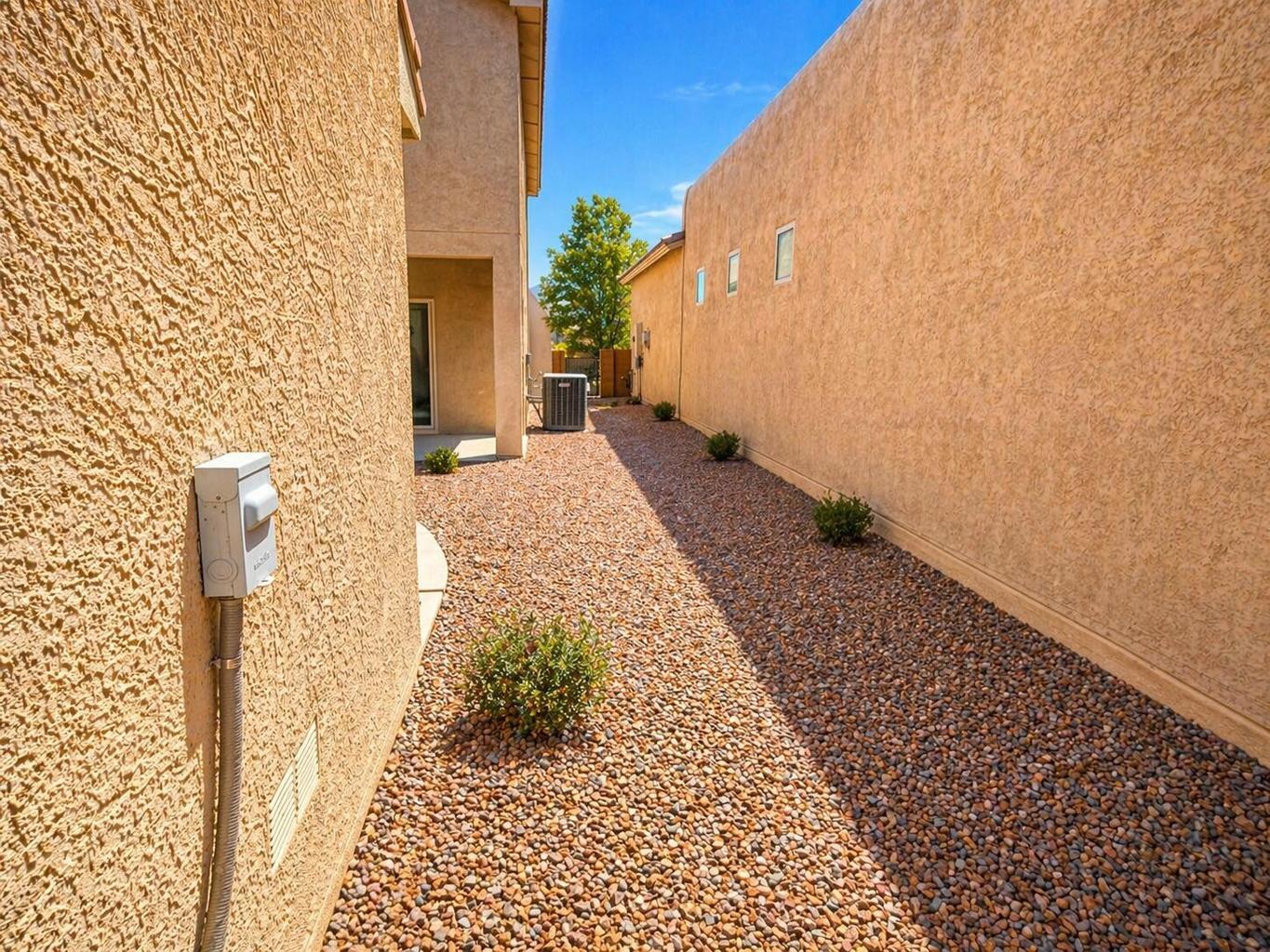 Photo 13 — 829 Palo Duro Drive NW