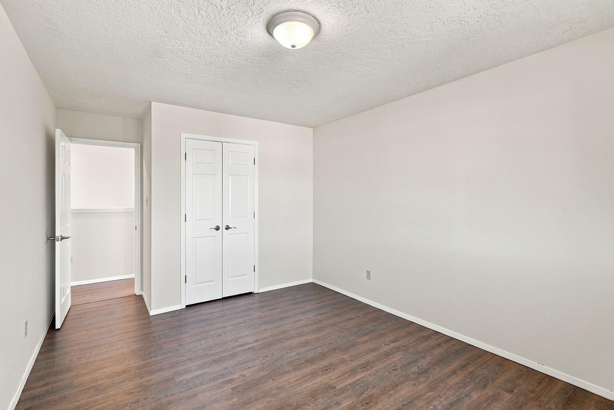 Photo 7 — 650 Paisano Street NE