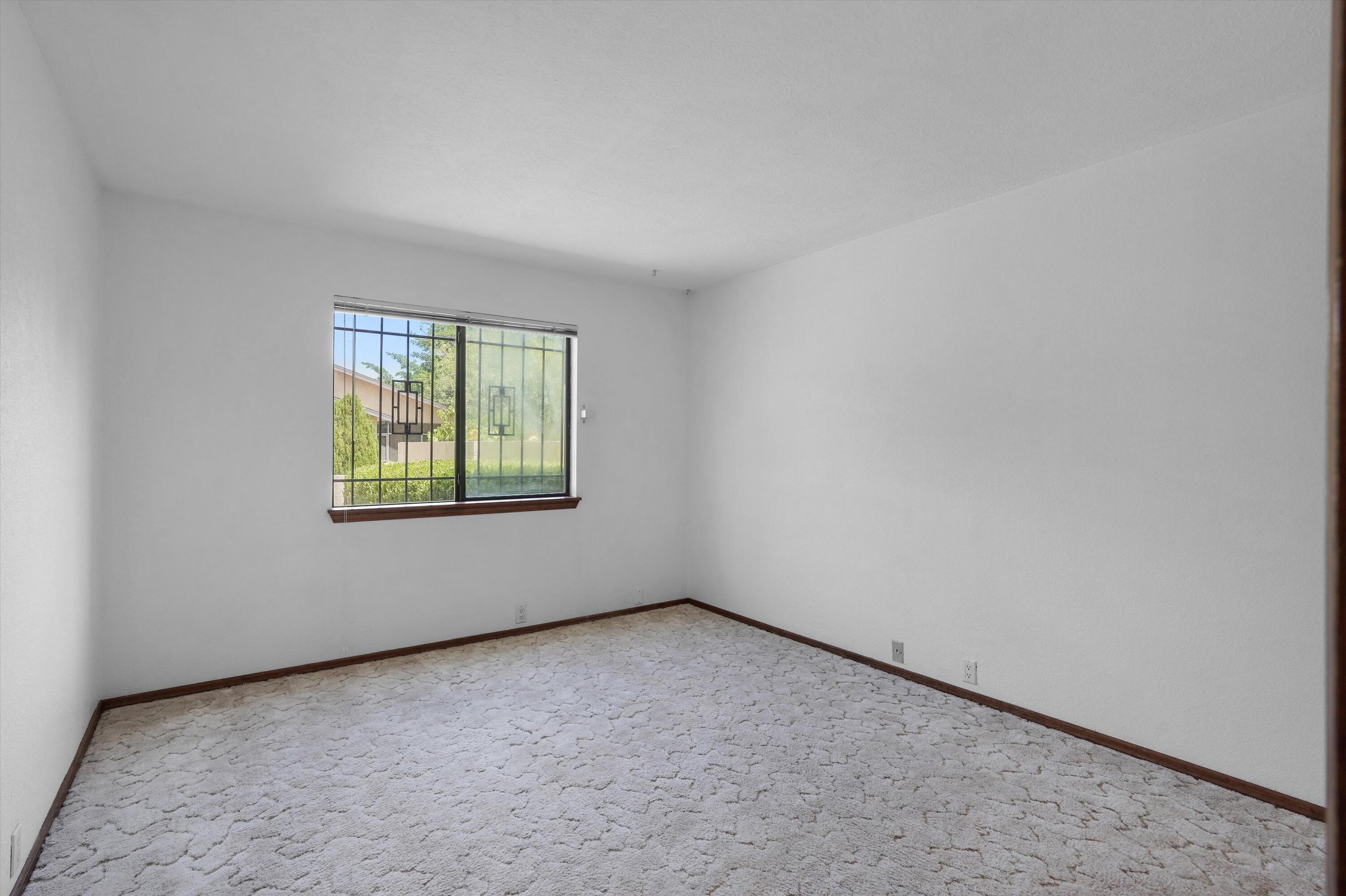 Photo 6 — 10717 Towne Park Drive NE