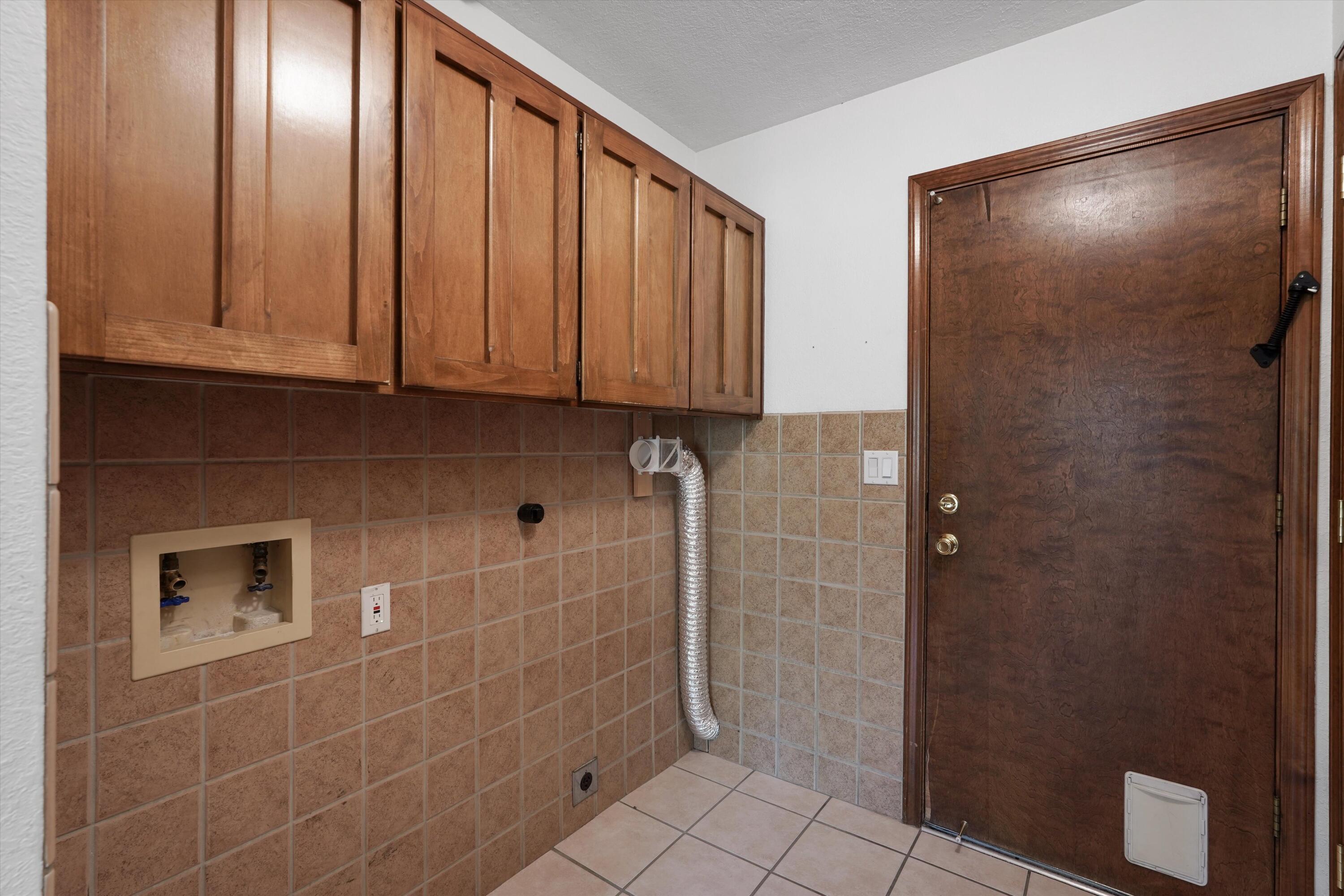Photo 11 — 10717 Towne Park Drive NE