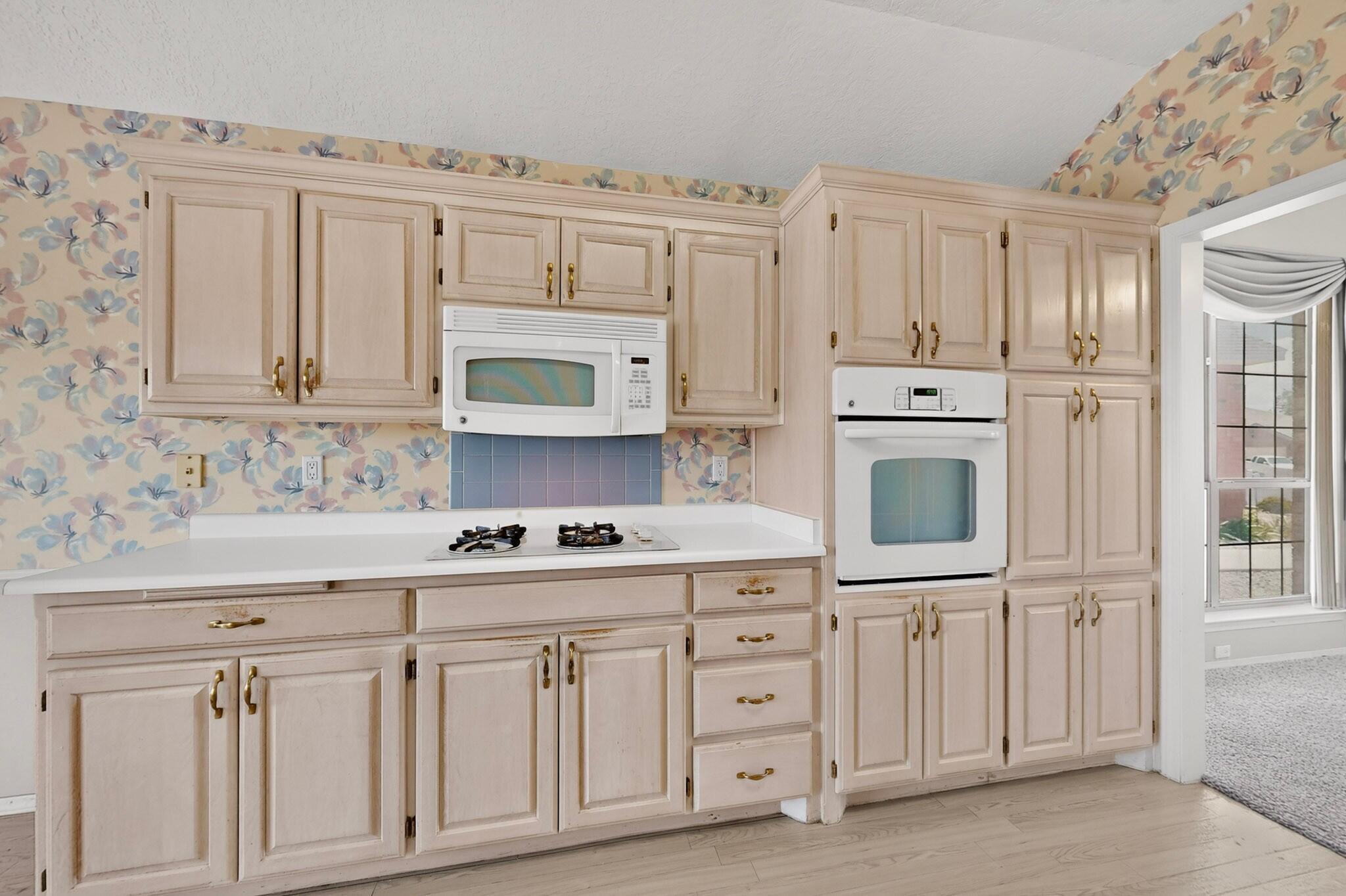 Photo 6 — 7557 Calyx Drive NW