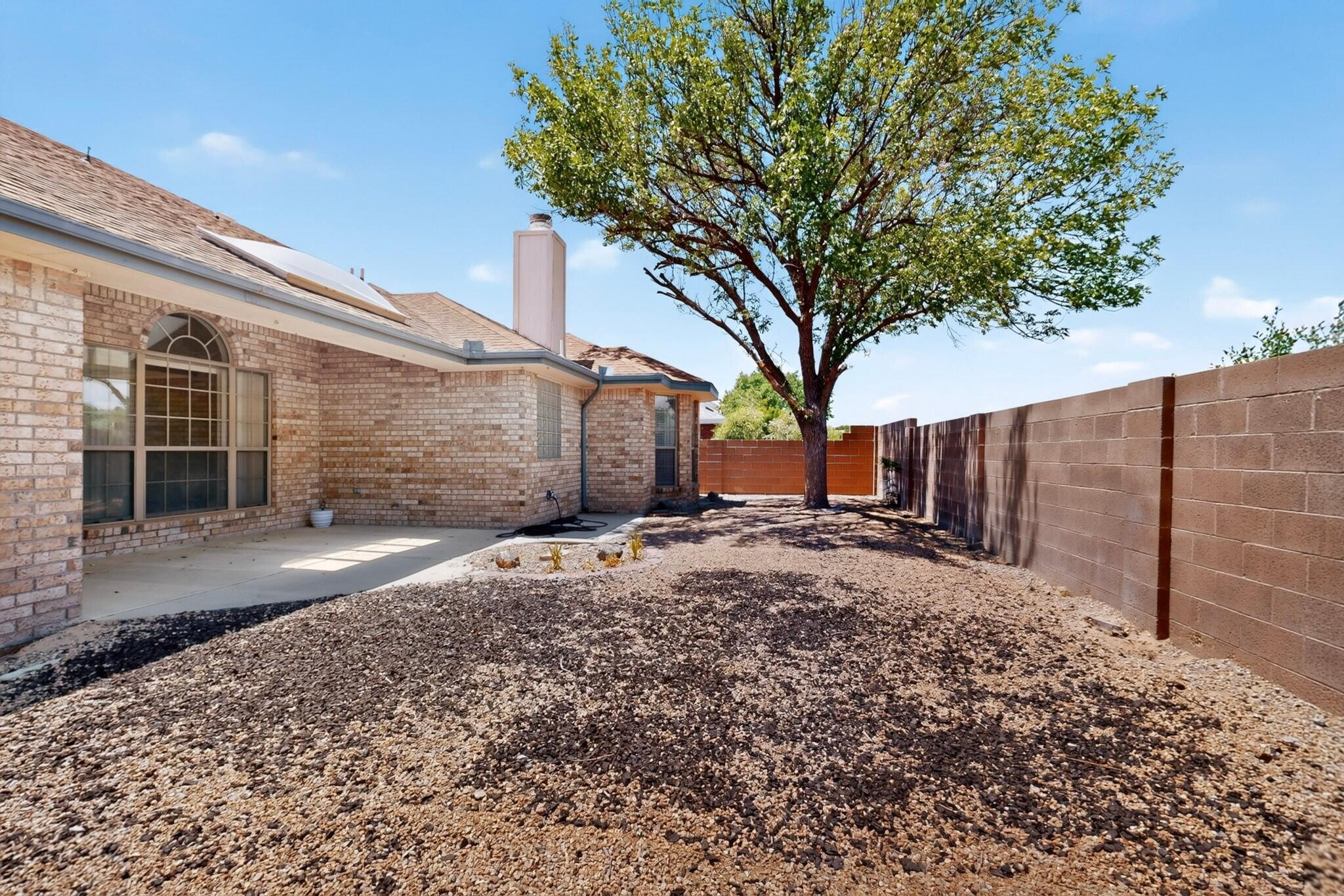Photo 4 — 7557 Calyx Drive NW