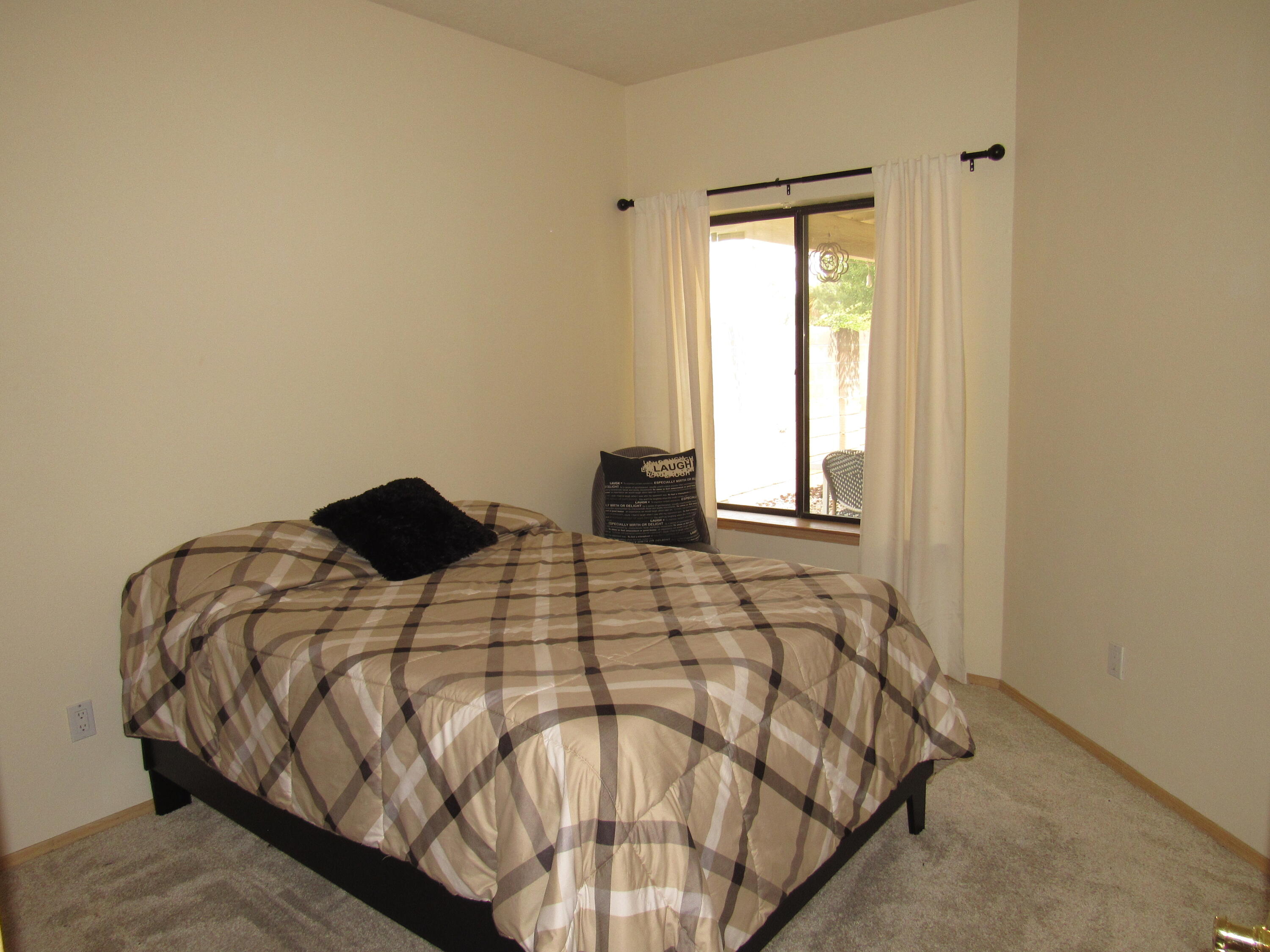 Photo 4 — 9917 Denali Road NE