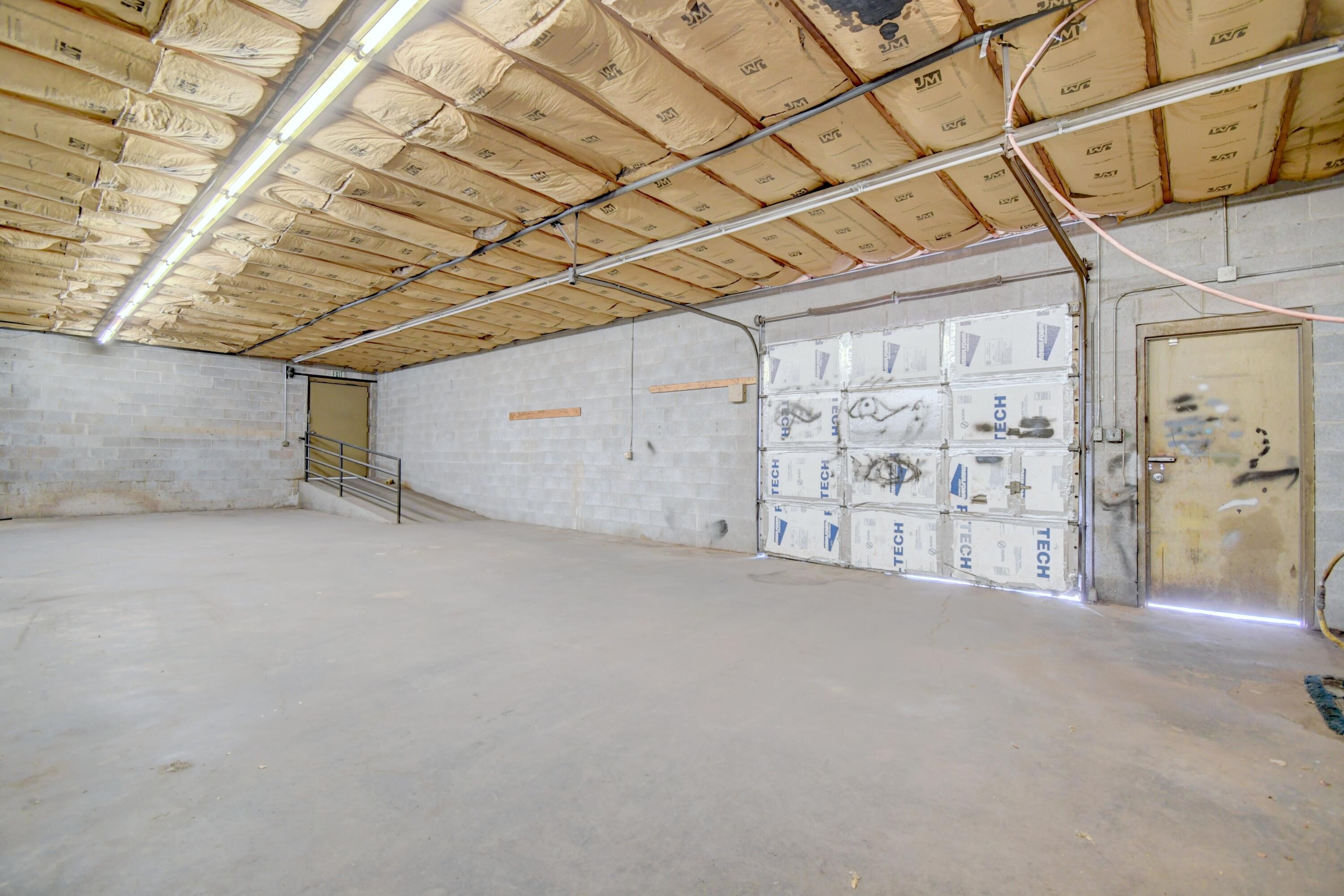 Photo 13 — 3115 Claremont Avenue NE