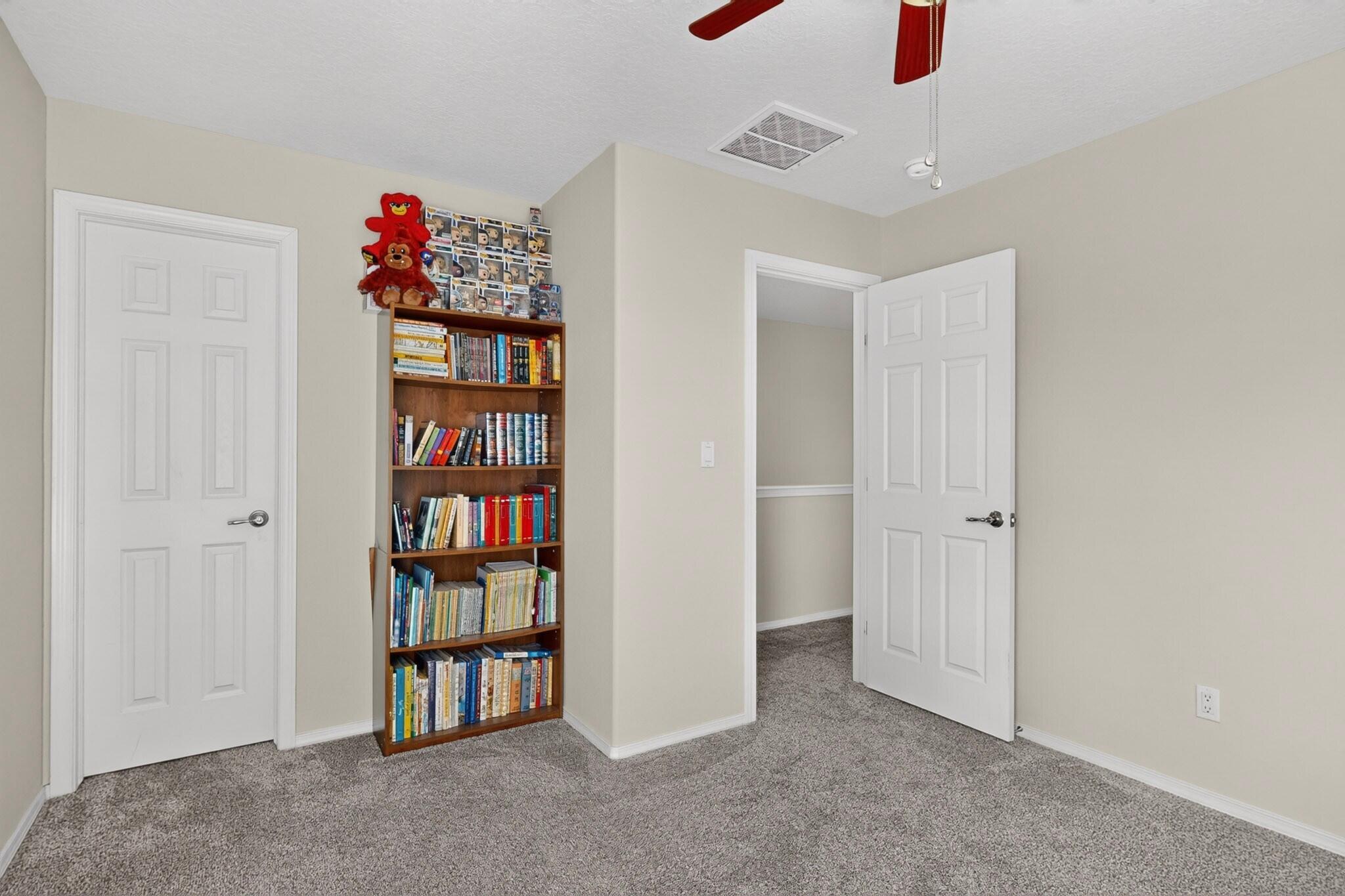 Photo 9 — 10324 Mosca Court NW