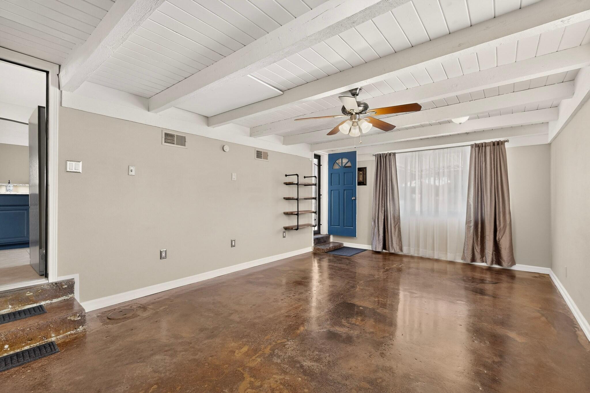 Photo 2 — 2709 Valencia Drive NE