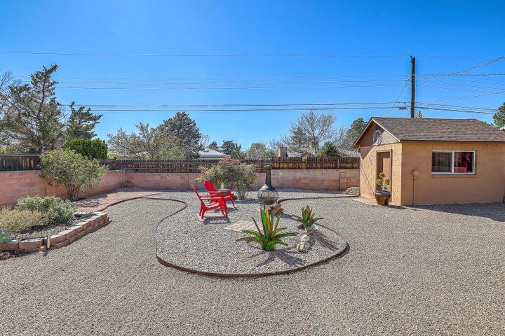 Photo 9 — 2709 Valencia Drive NE