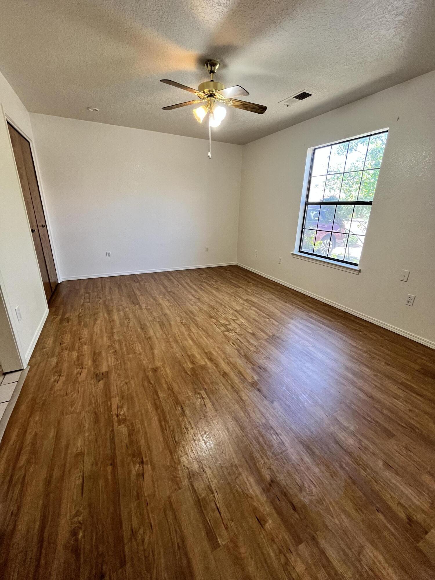 Photo 12 — 6642 Lamy Street NW