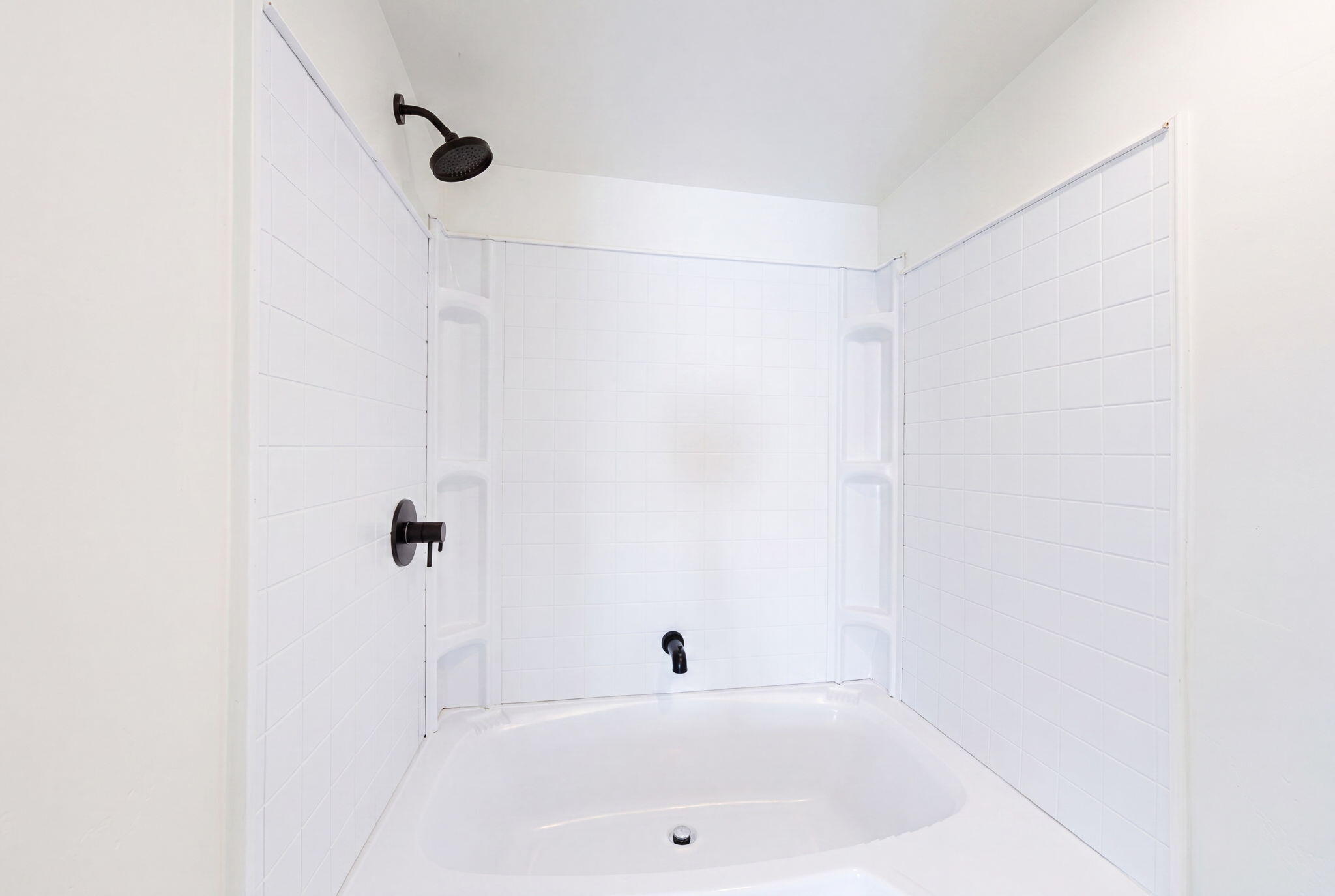 Photo 14 — 409 2nd Street SW