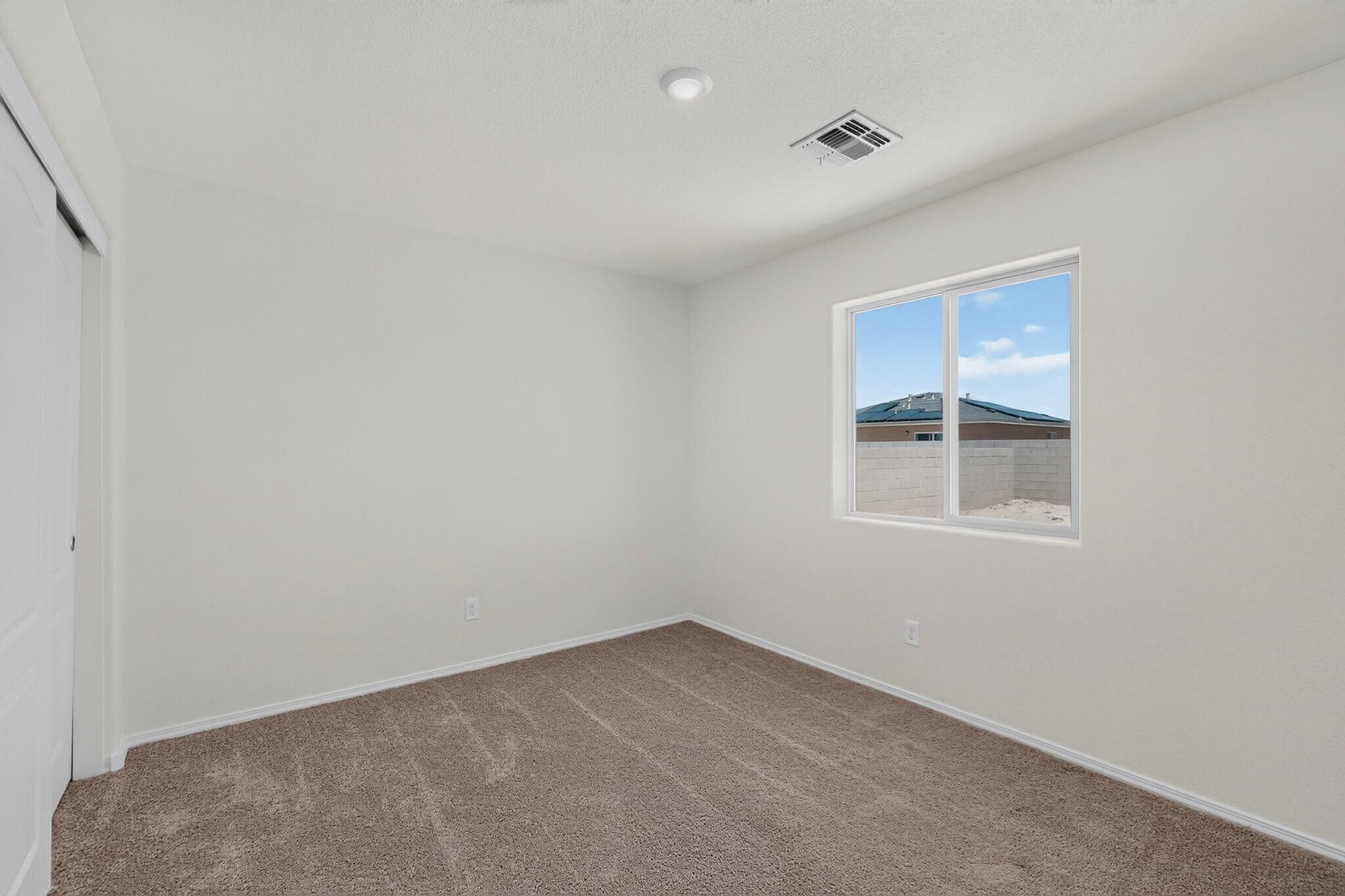 Photo 18 — 2410 Desi Loop