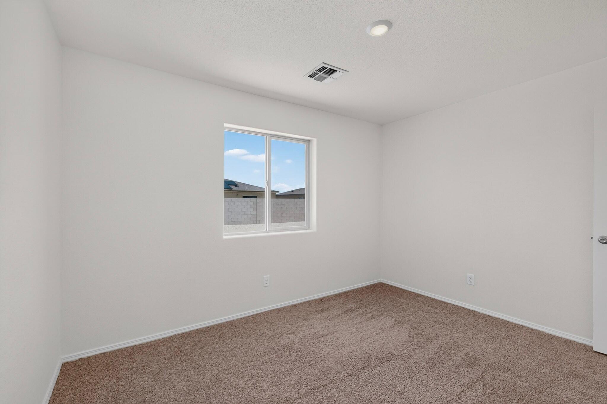 Photo 17 — 2410 Desi Loop