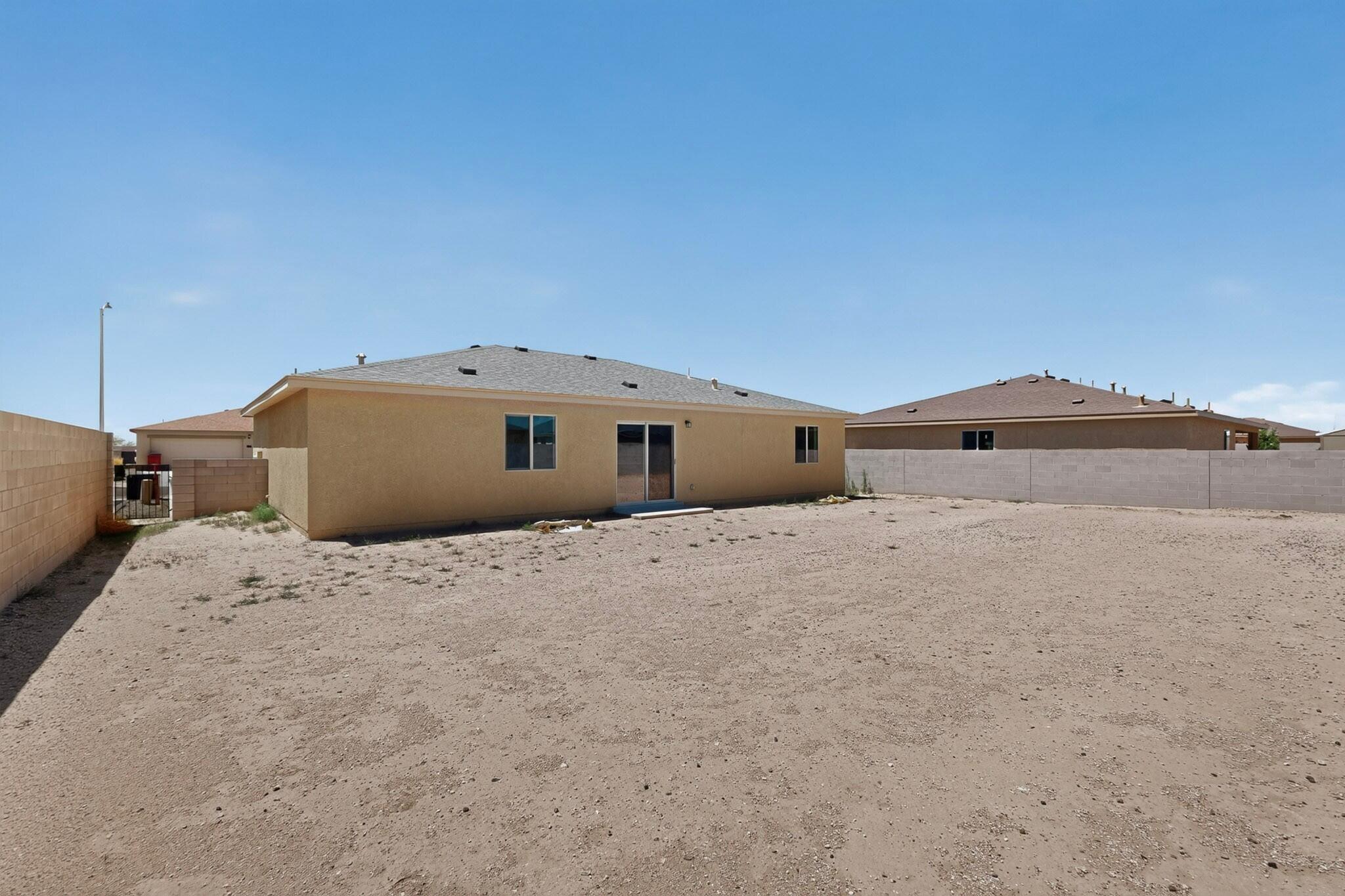 Photo 7 — 2410 Desi Loop