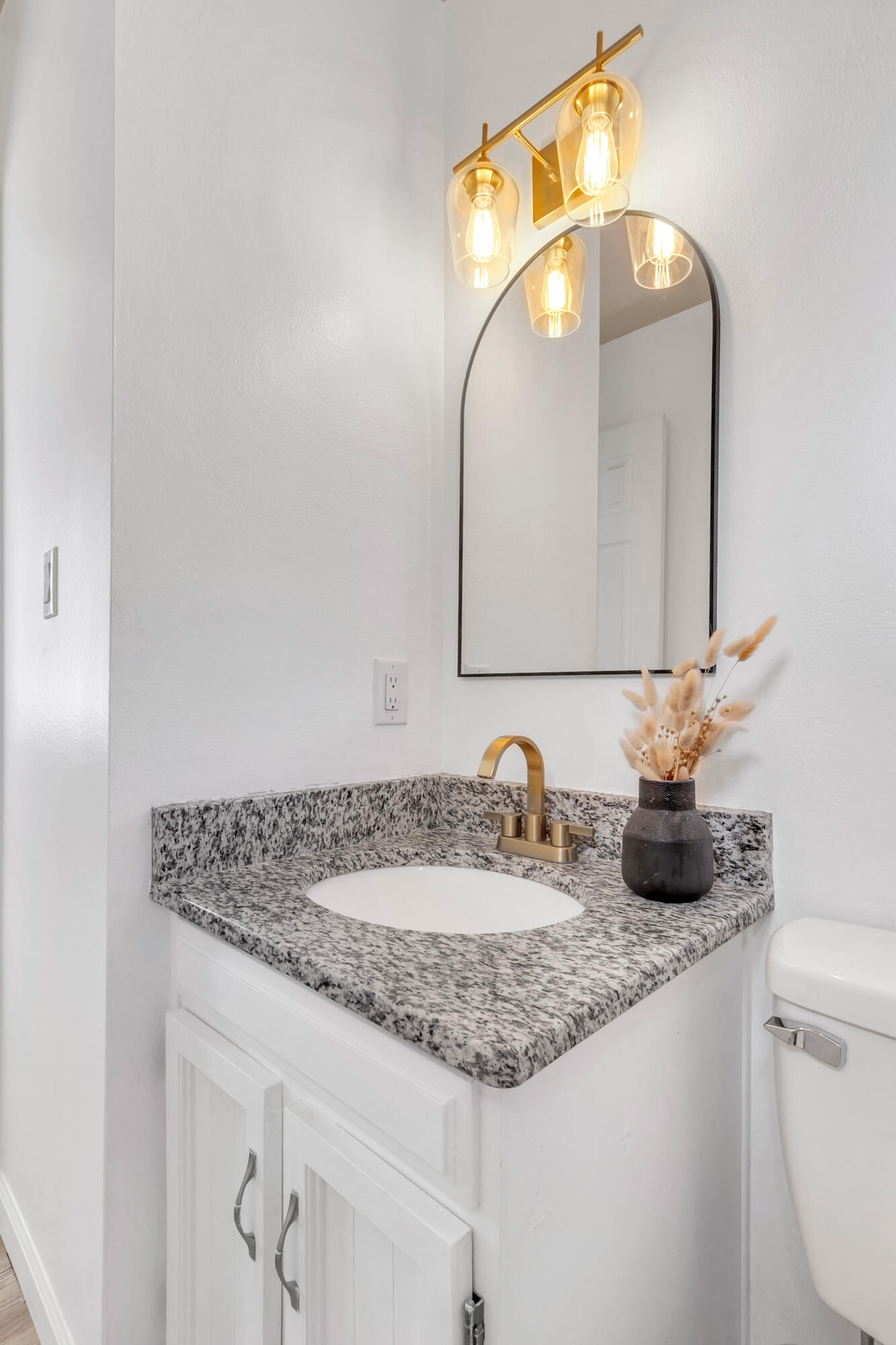 Photo 19 — 10908 Kielich Avenue NE