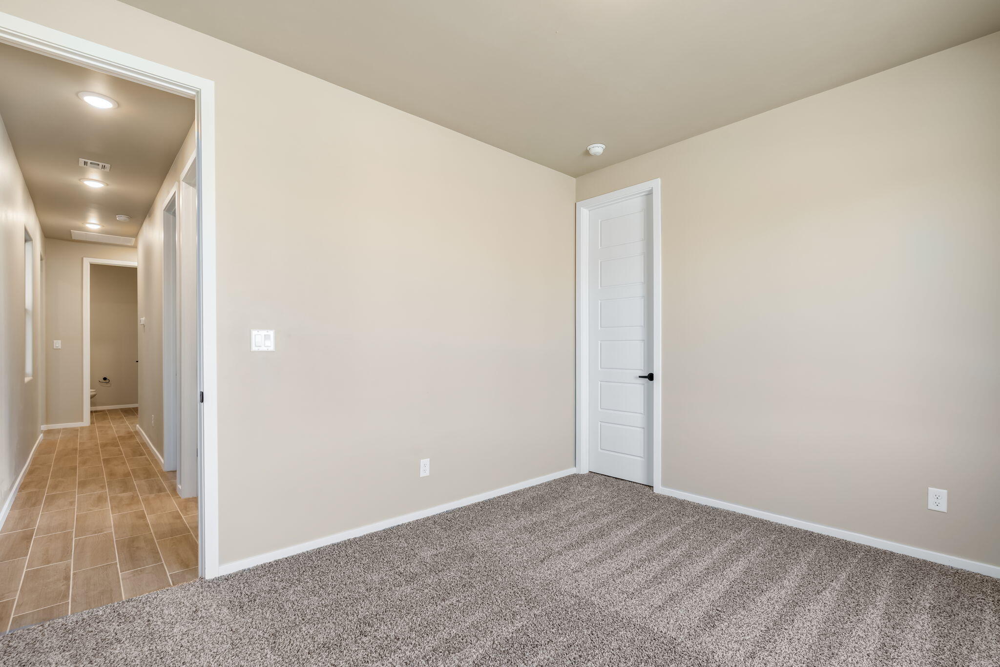 Photo 10 — 6918 Zachary Road NE