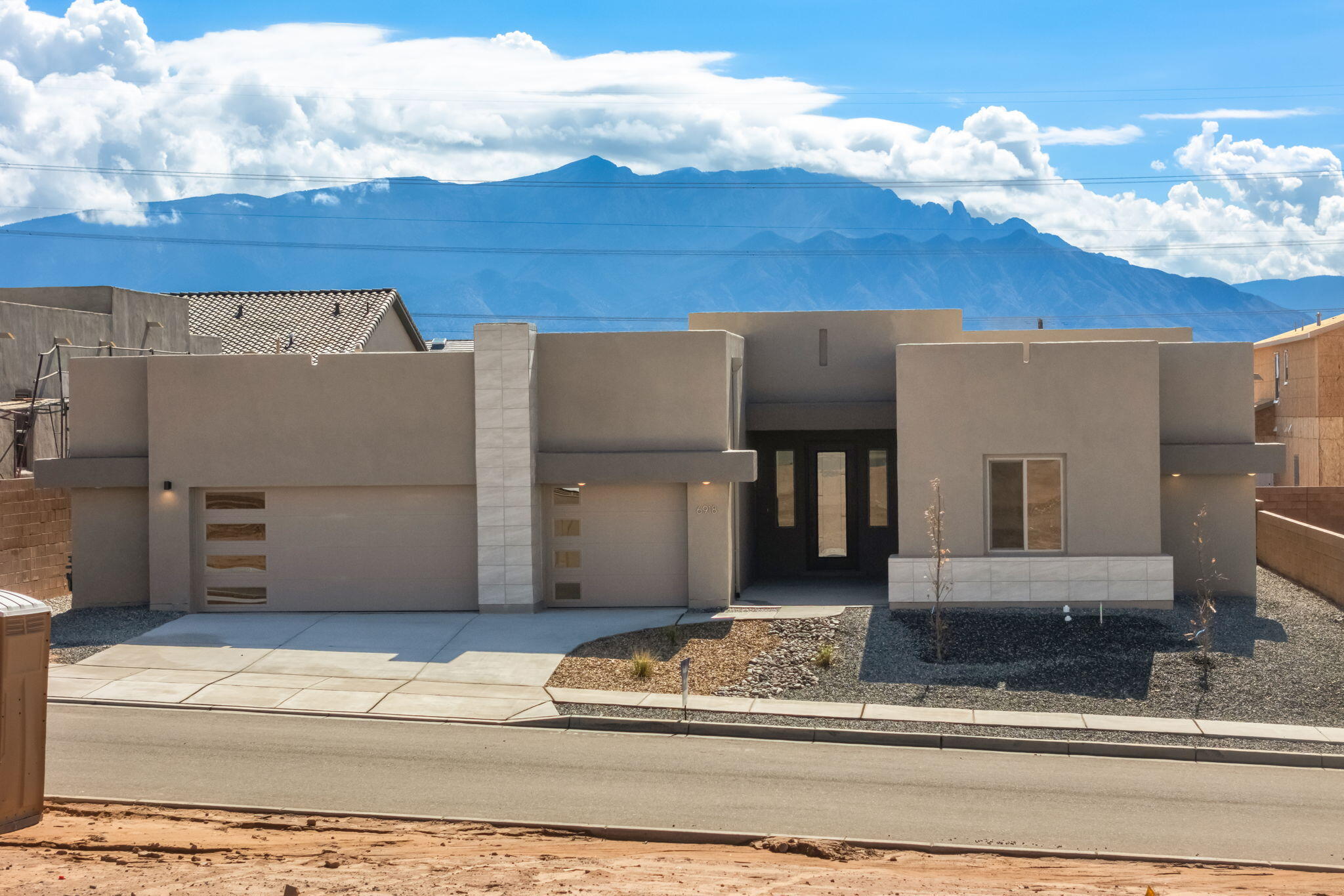 Photo 4 — 6918 Zachary Road NE