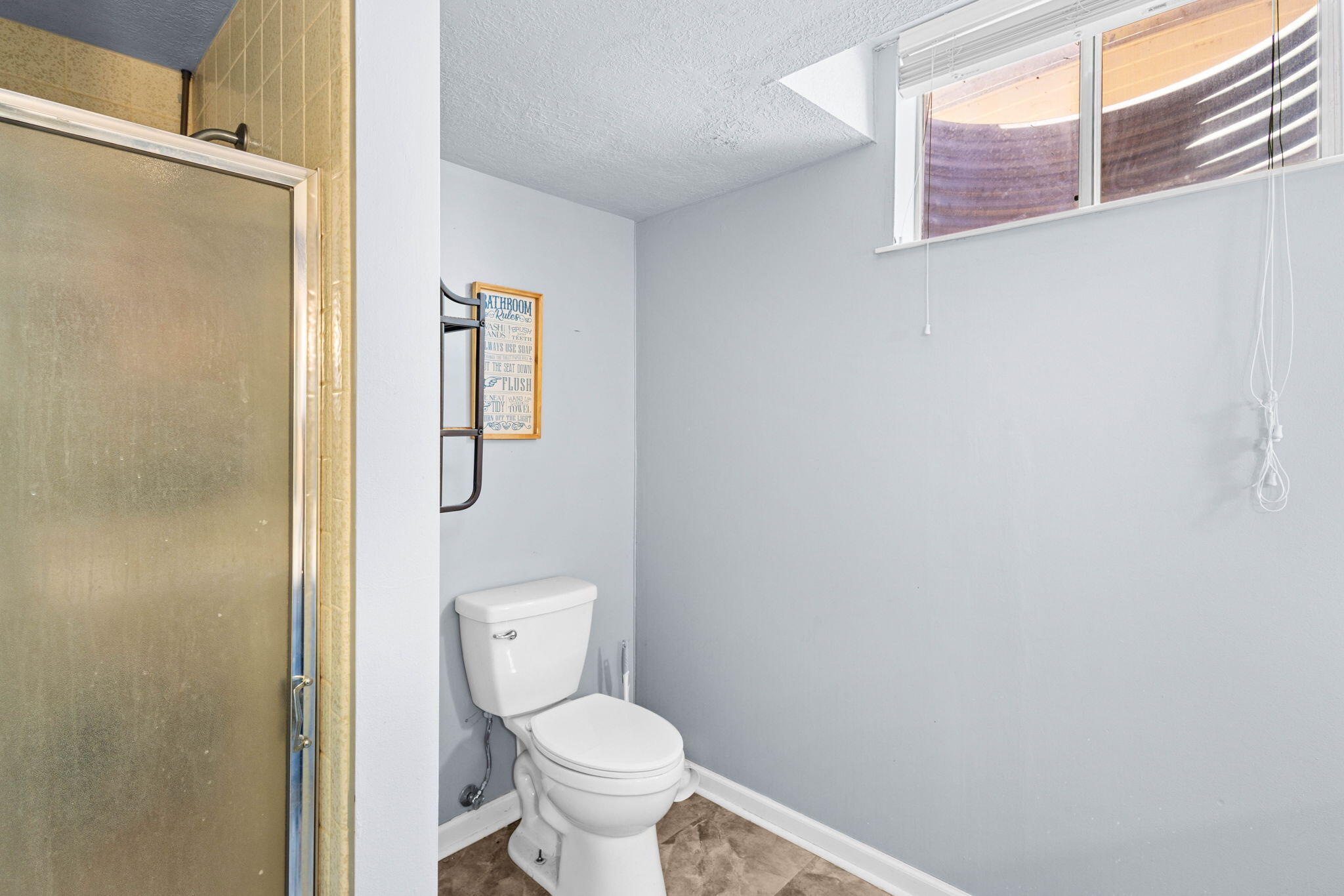 Photo 12 — 622 Palmer Lane