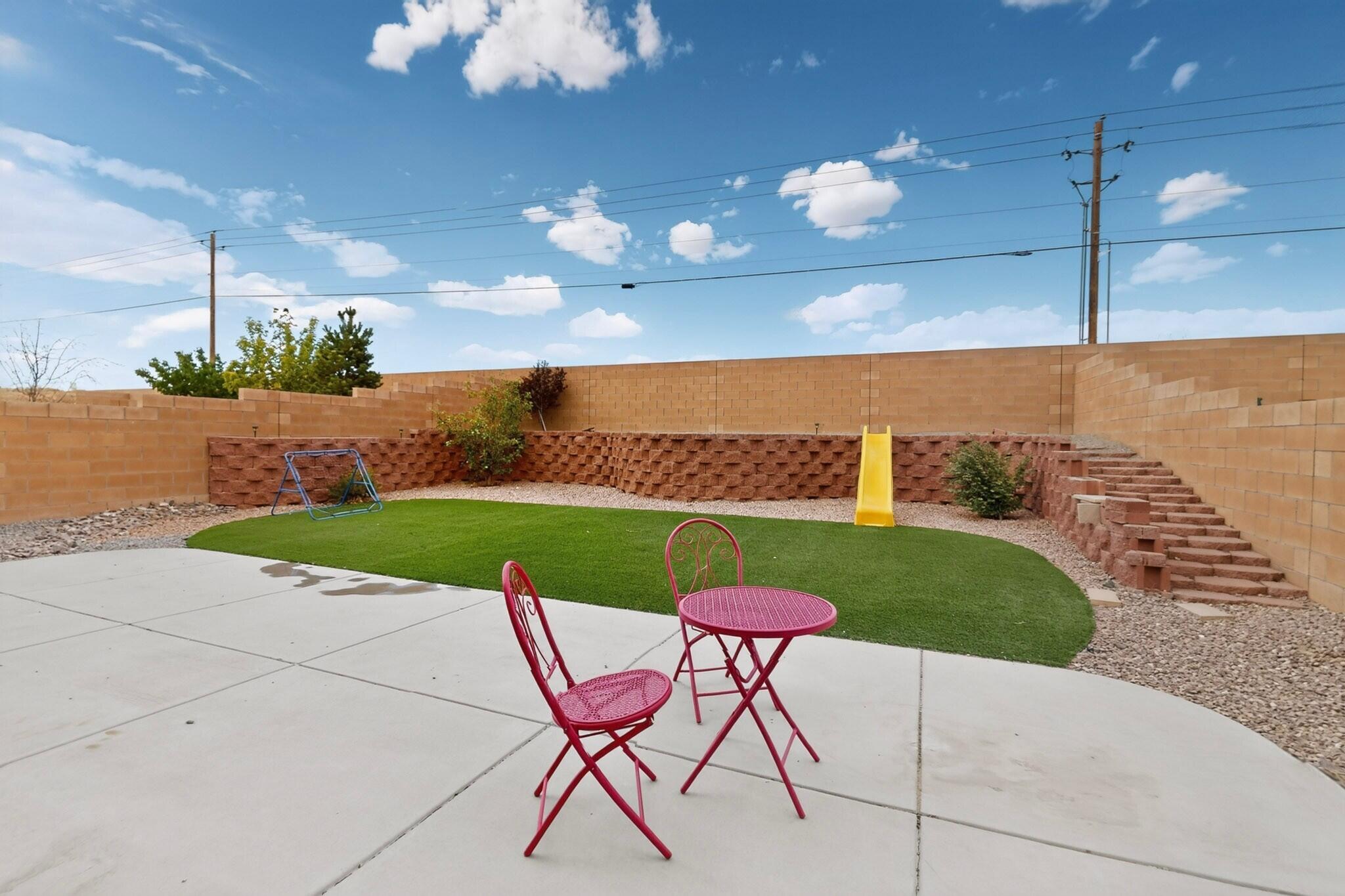 Photo 8 — 5929 Sandoval Drive NE