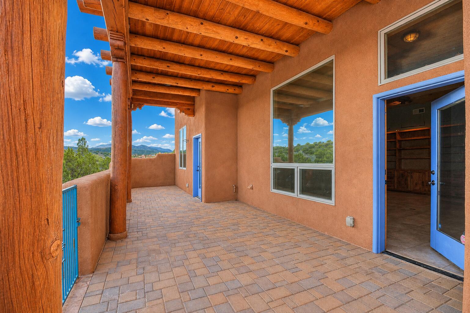 Photo 16 — 16 Mimbres Road SW