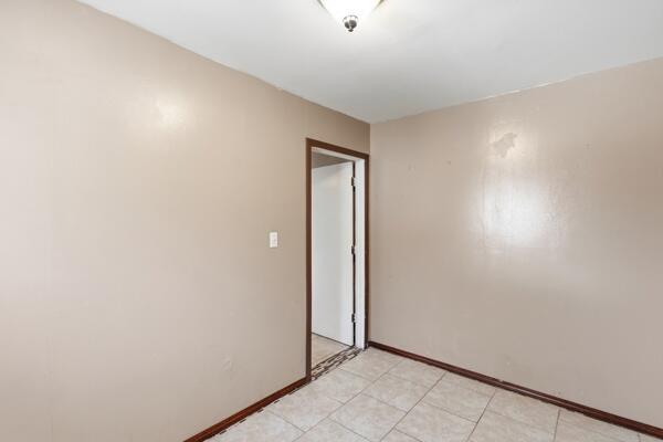 Photo 2 — 820 Monte Vista Road NE
