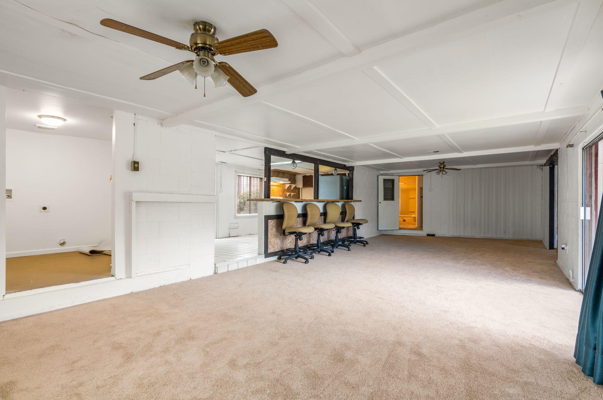 Photo 10 — 6304 Karlson Drive NE
