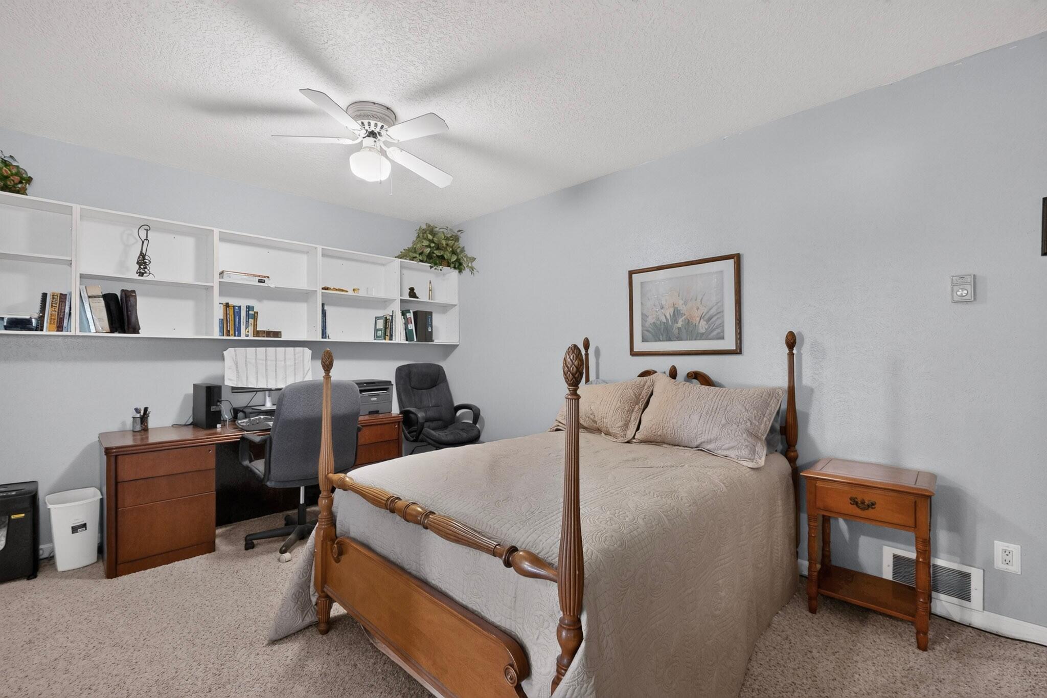 Photo 6 — 1612 Coplen Drive SW