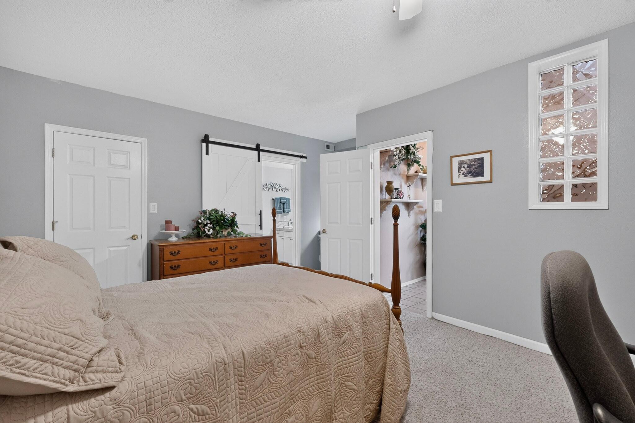 Photo 7 — 1612 Coplen Drive SW