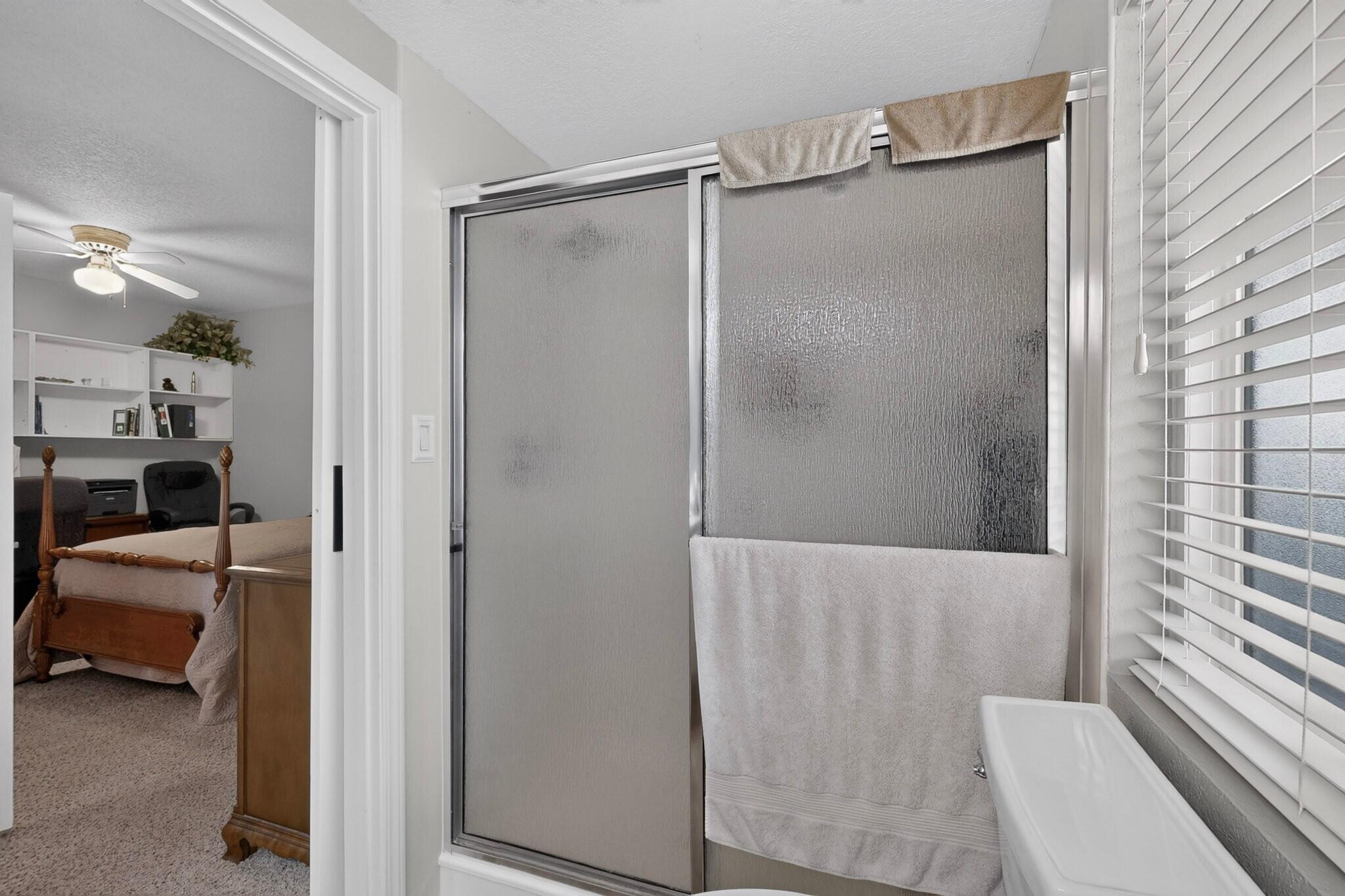 Photo 9 — 1612 Coplen Drive SW