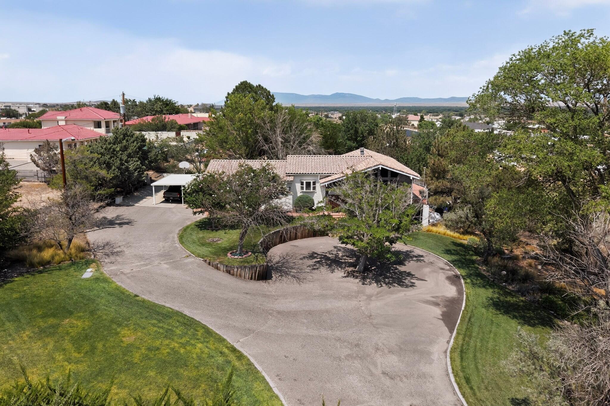 Photo 13 — 1612 Coplen Drive SW