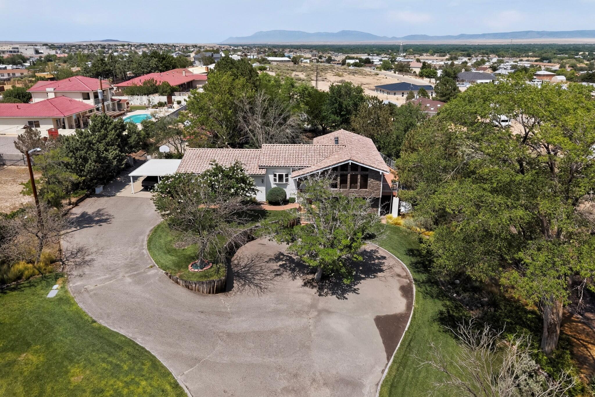 Photo 16 — 1612 Coplen Drive SW