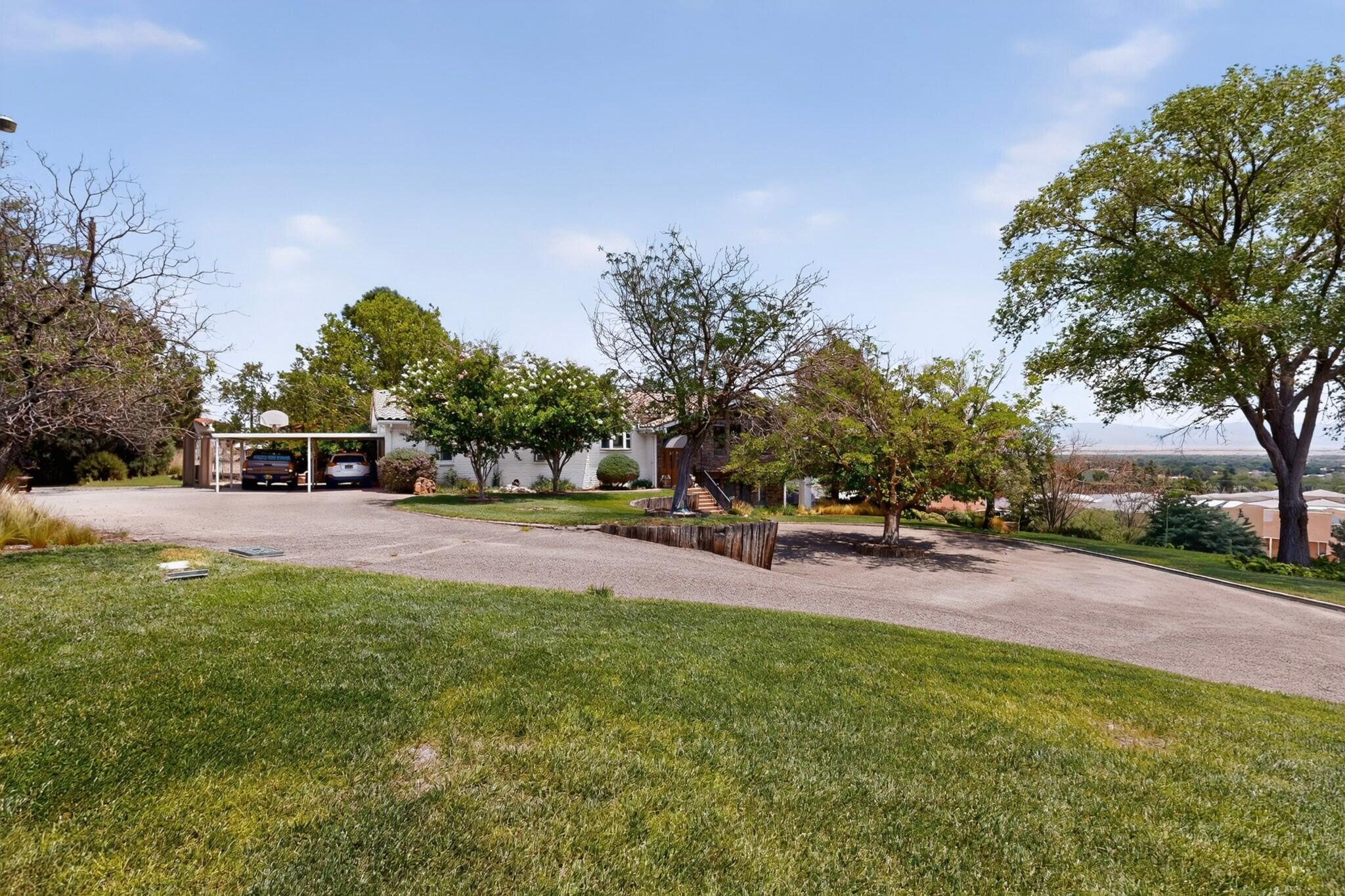 Photo 17 — 1612 Coplen Drive SW