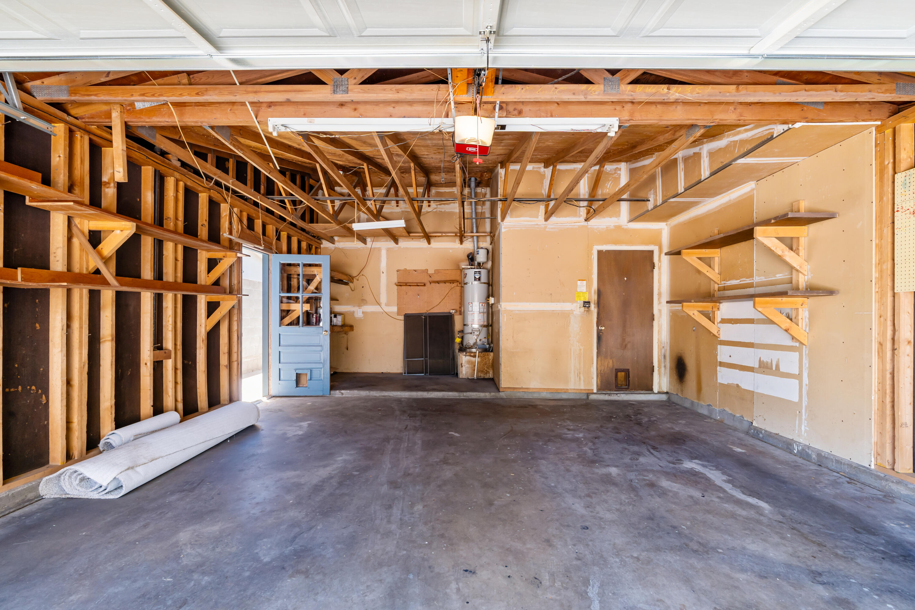 Photo 6 — 7108 Coulson Drive NE
