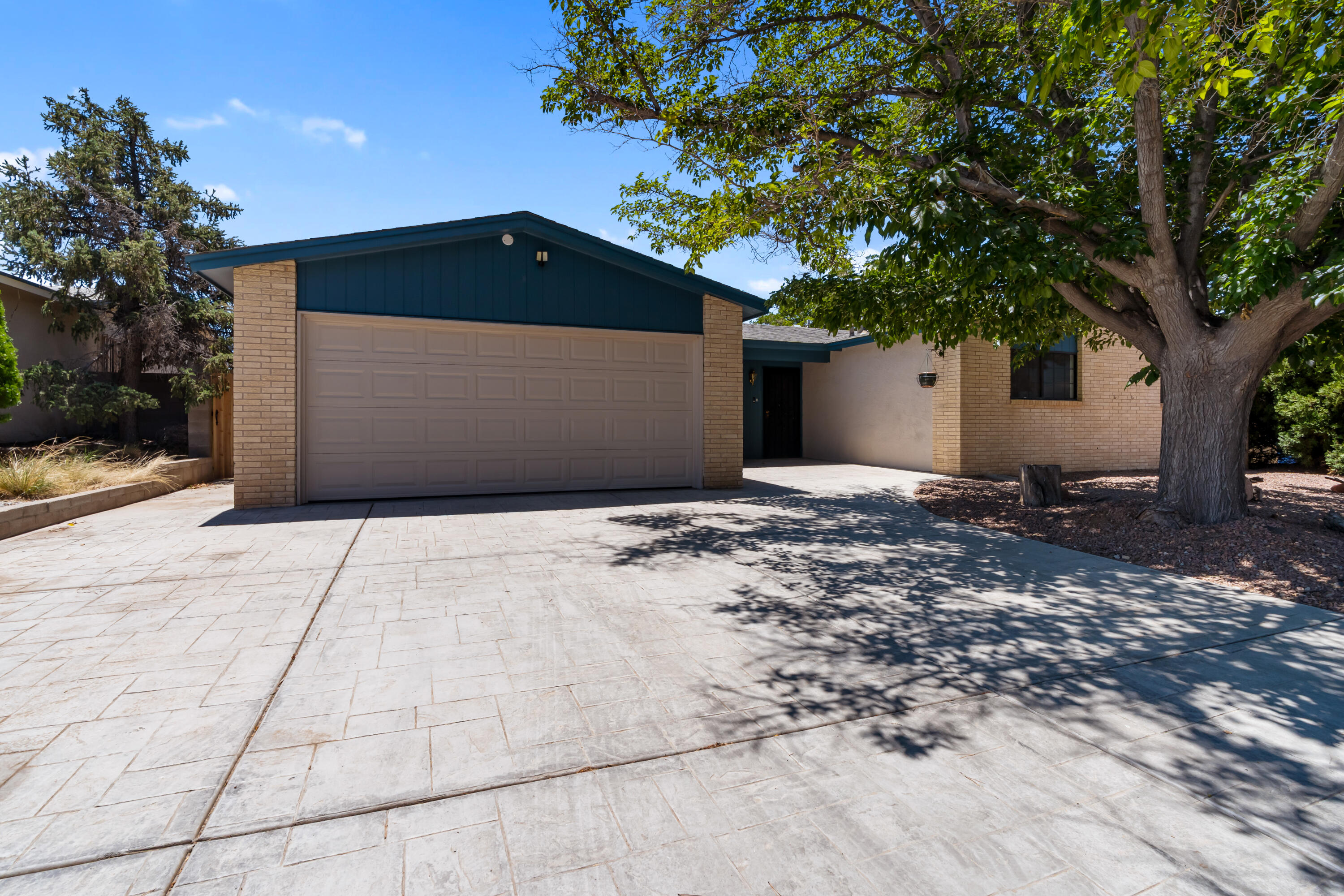 Photo 8 — 7108 Coulson Drive NE