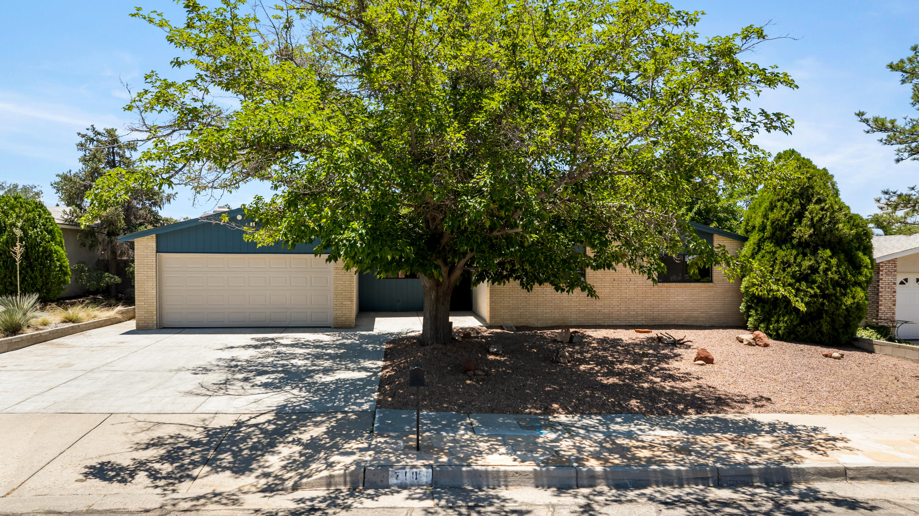 Photo 17 — 7108 Coulson Drive NE