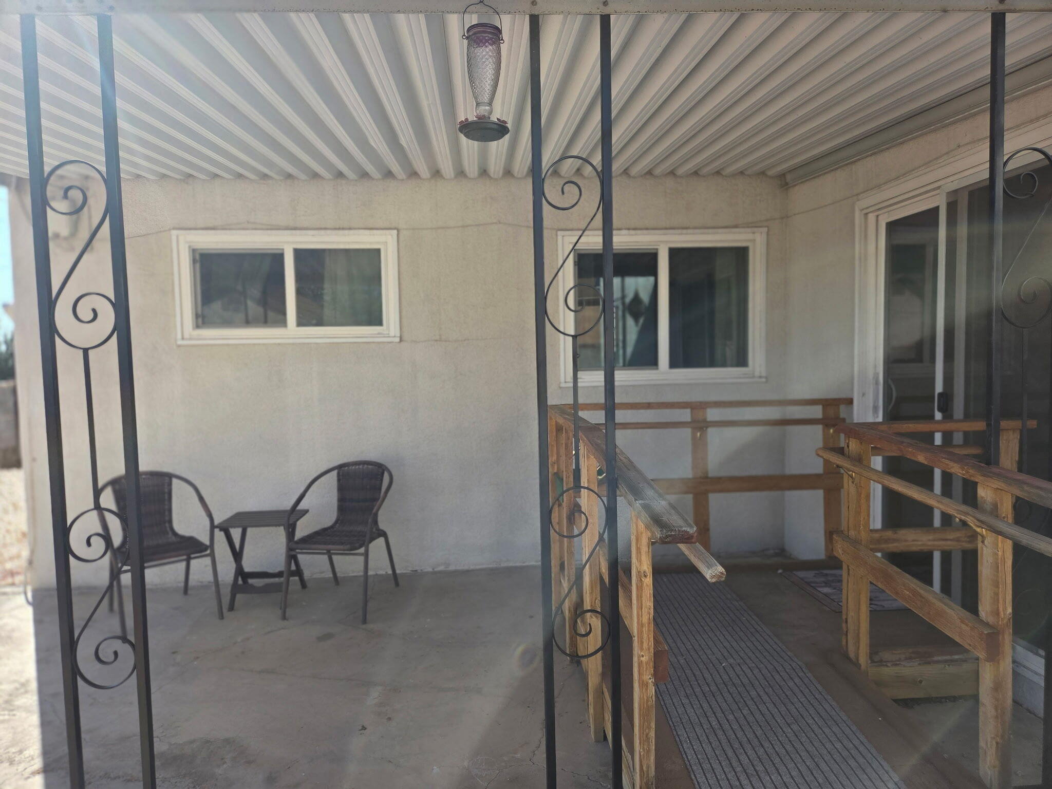 Photo 5 — 9400 Shoshone Road NE