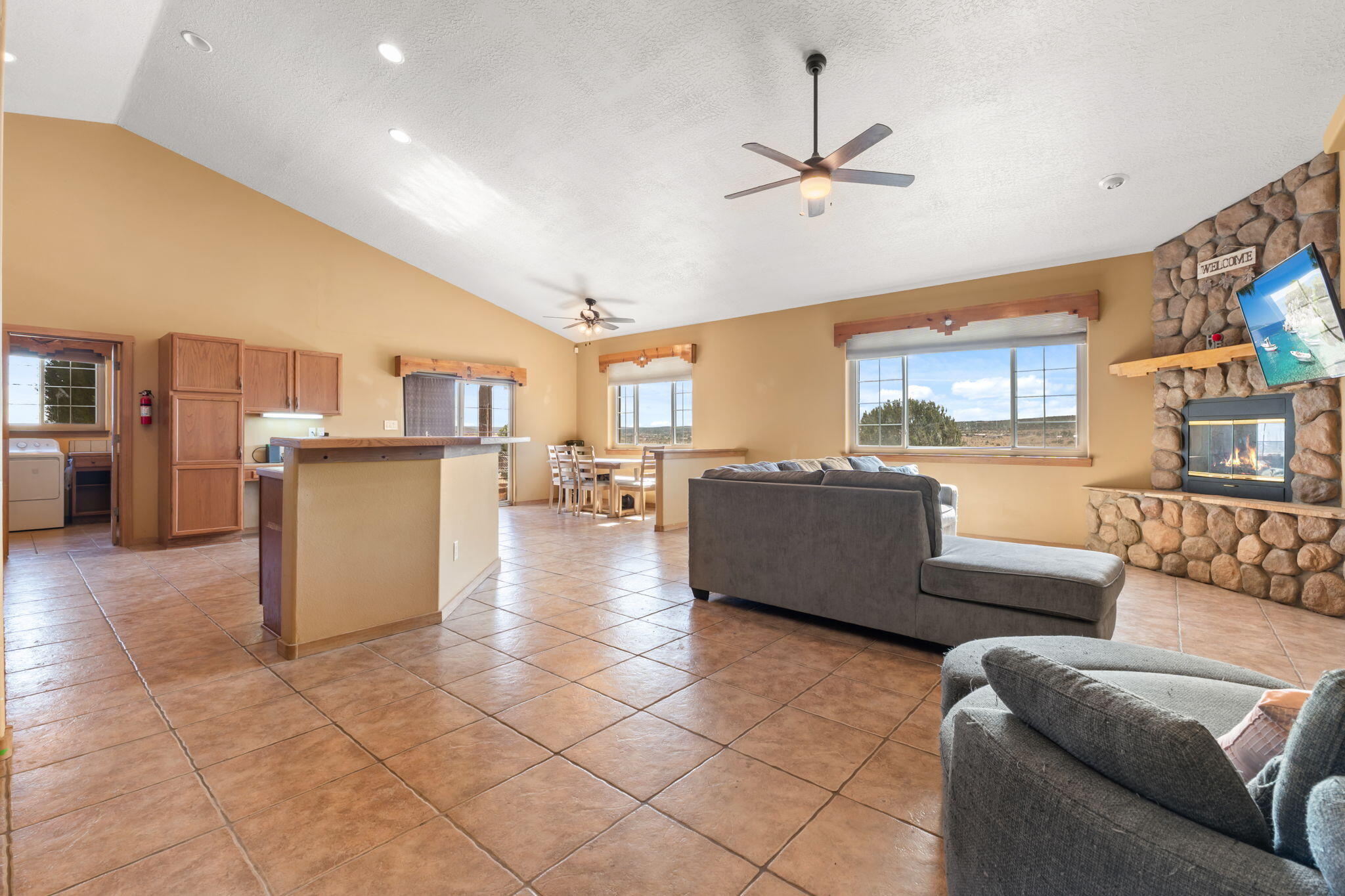 Photo 4 — 46 Serrania Drive