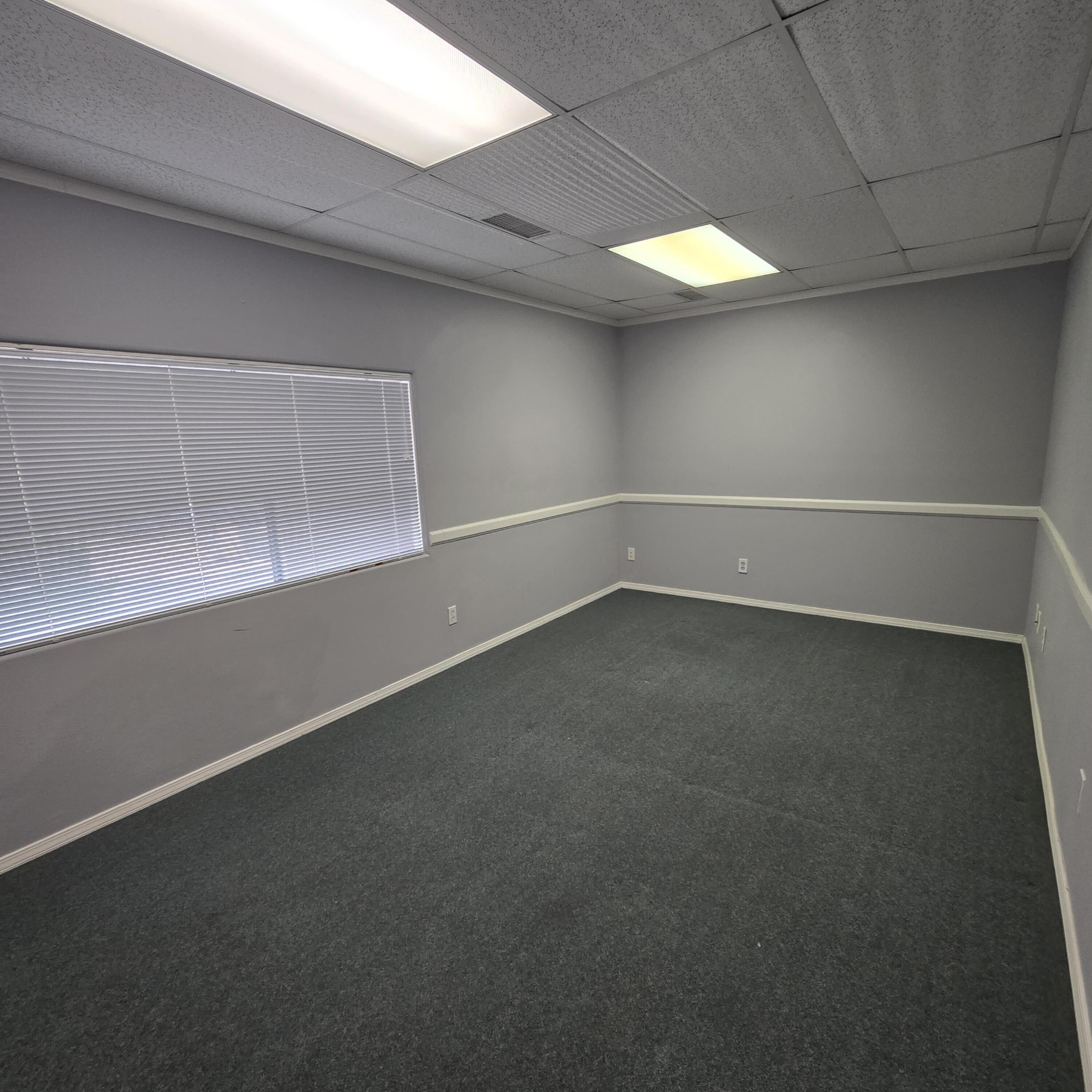 Photo 3 — 6300 Montano Road NW F-1