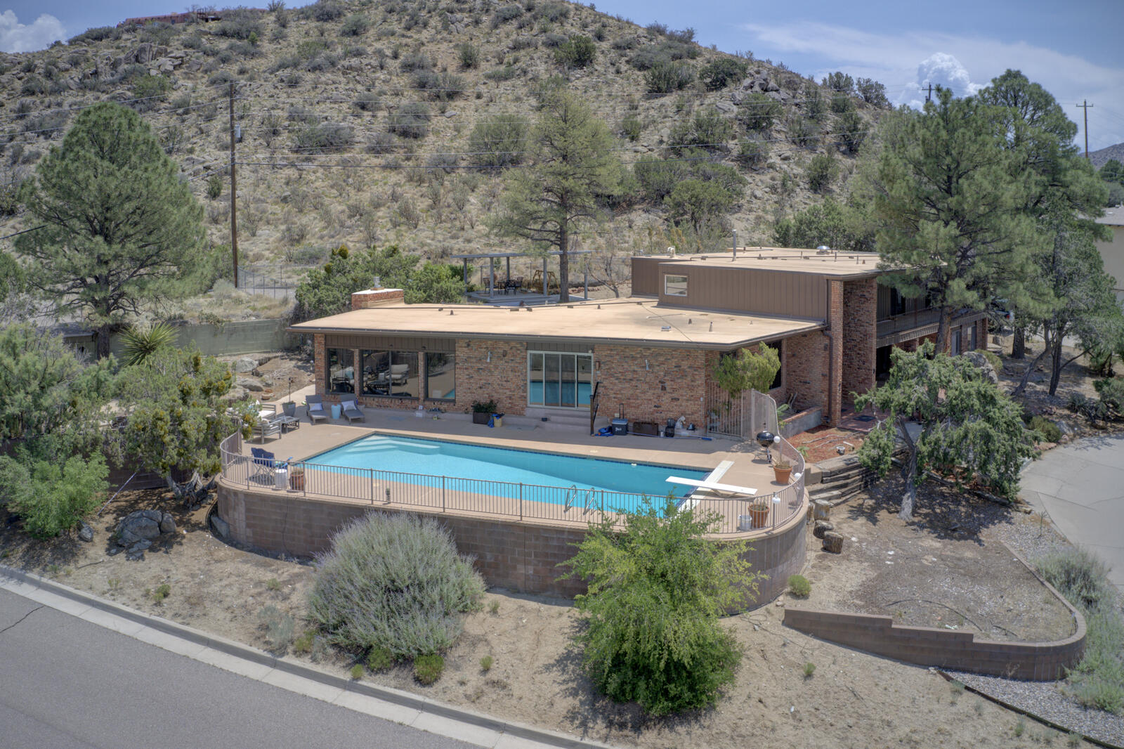 Photo 17 — 1100 Warm Sands Drive SE