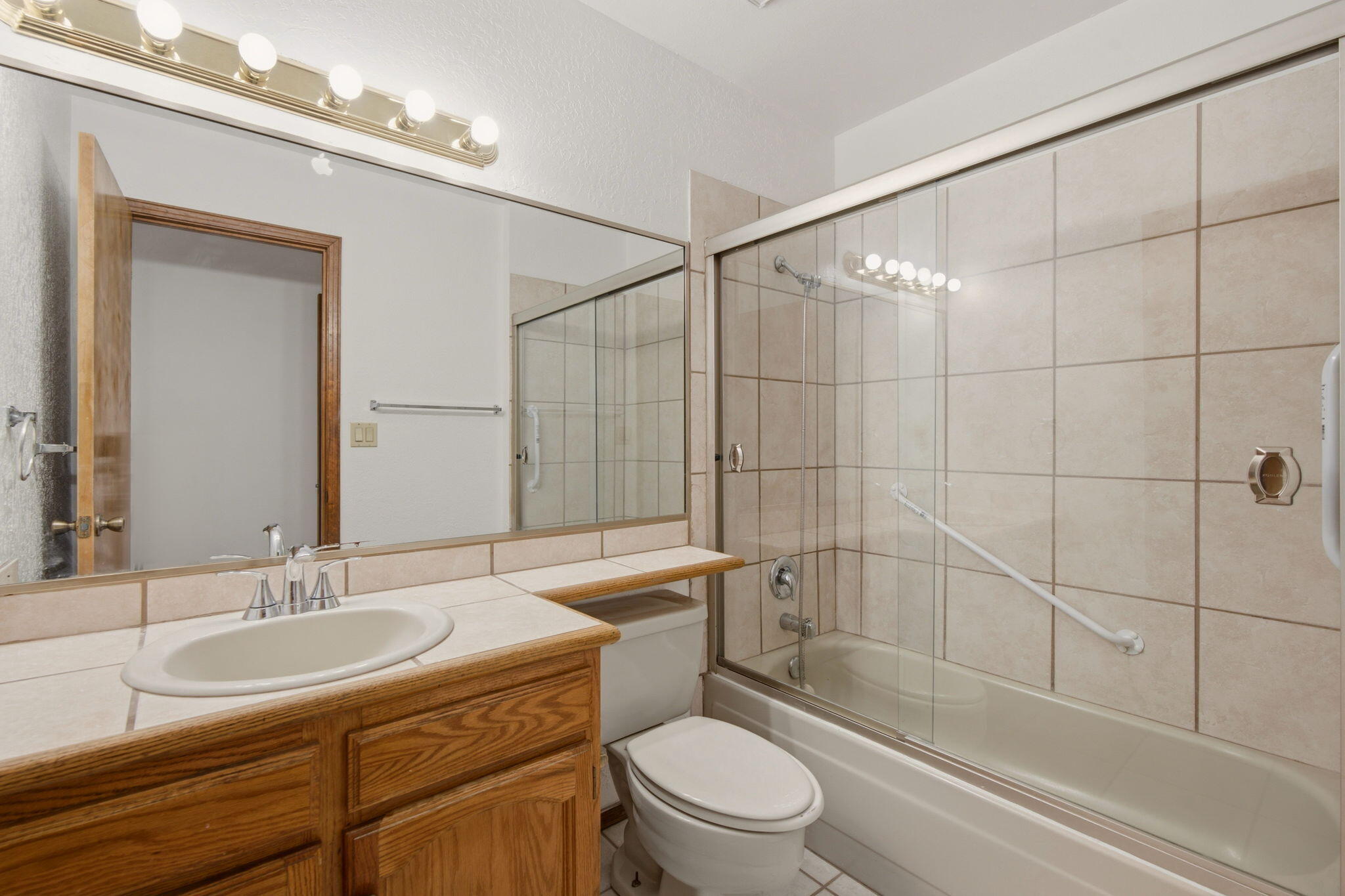Photo 9 — 7708 Pinewood Drive NW