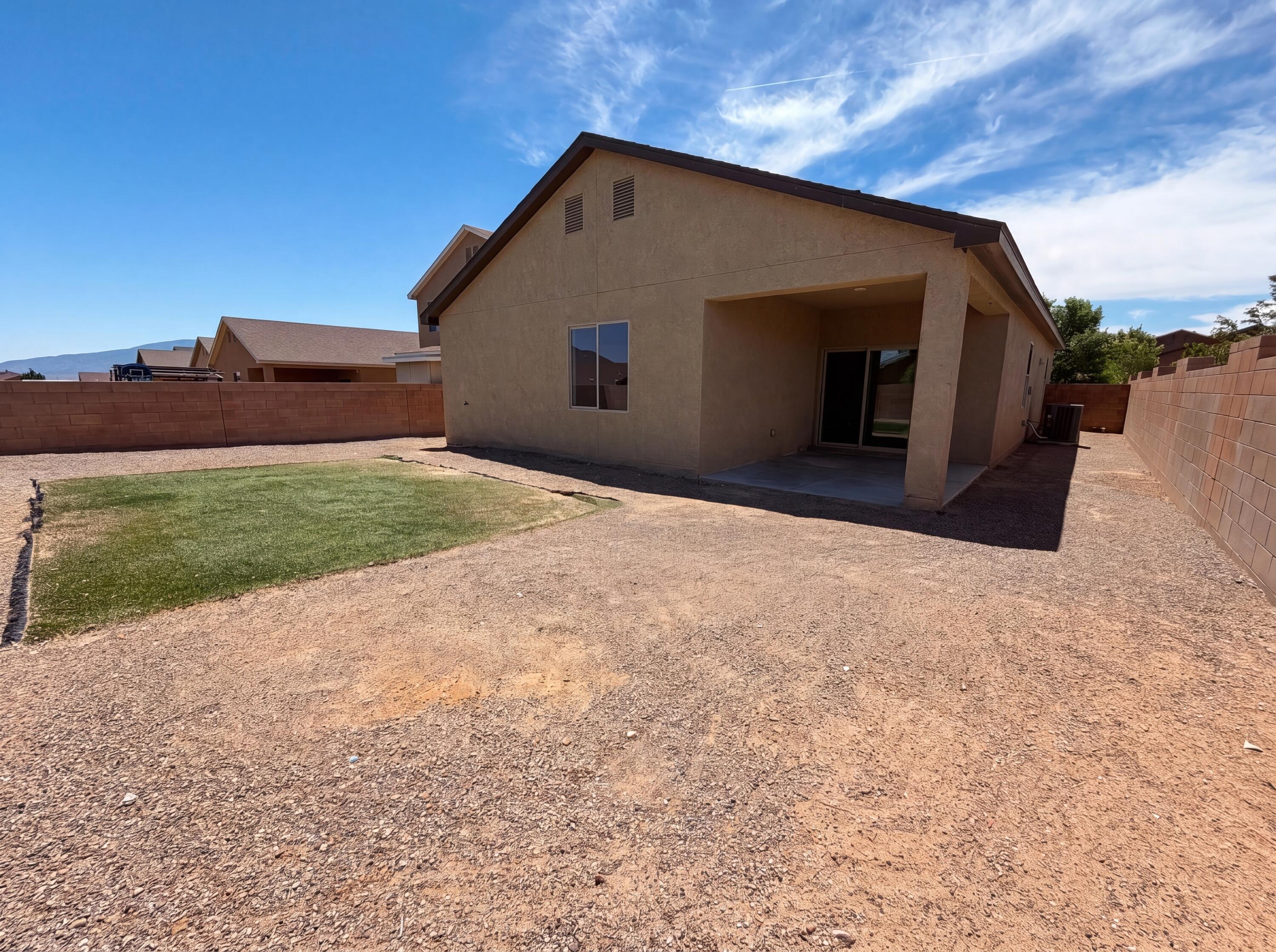 Photo 10 — 3504 Wild Horse Road NE