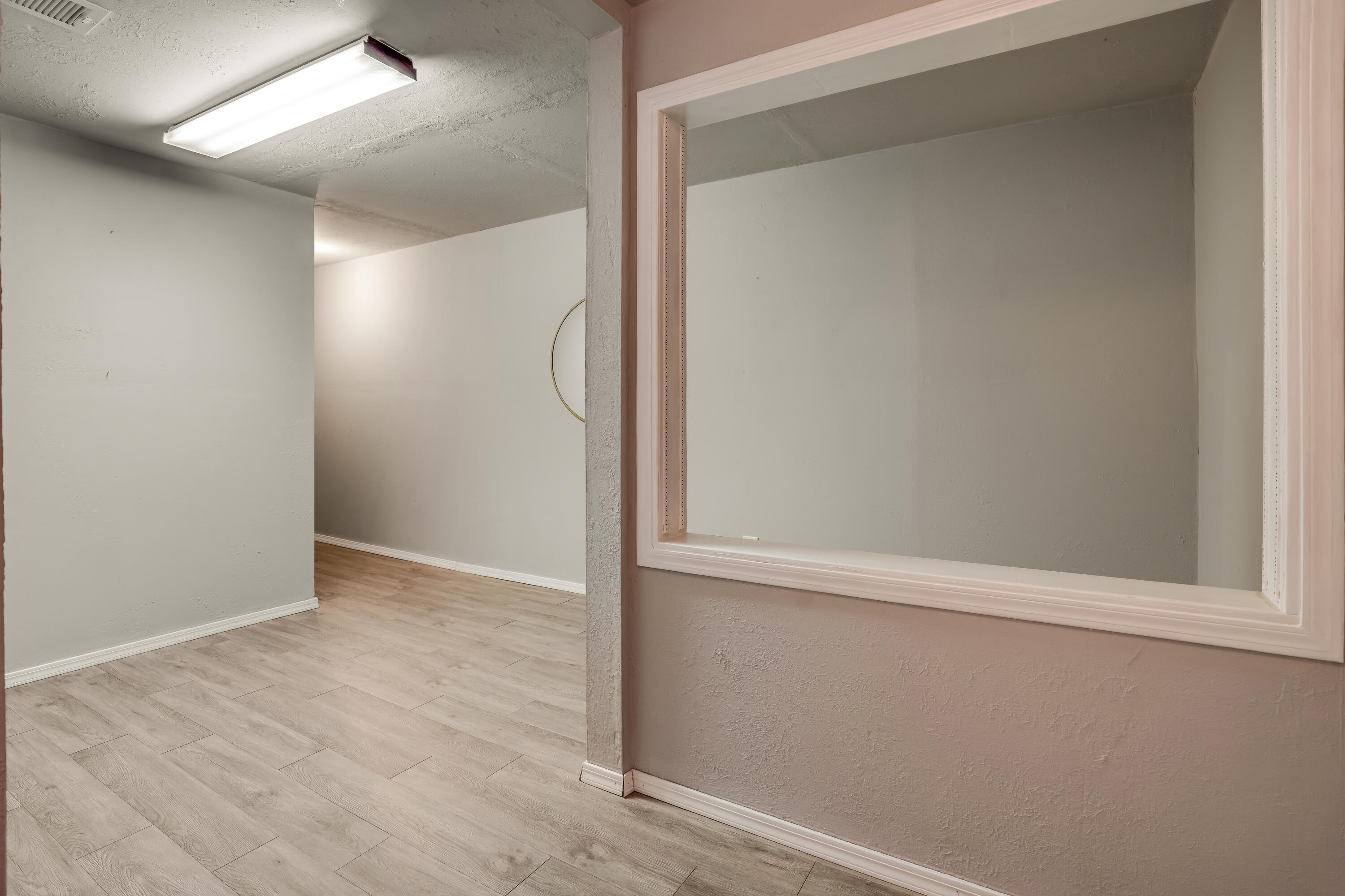 Photo 9 — 1408 Hiawatha Drive NE