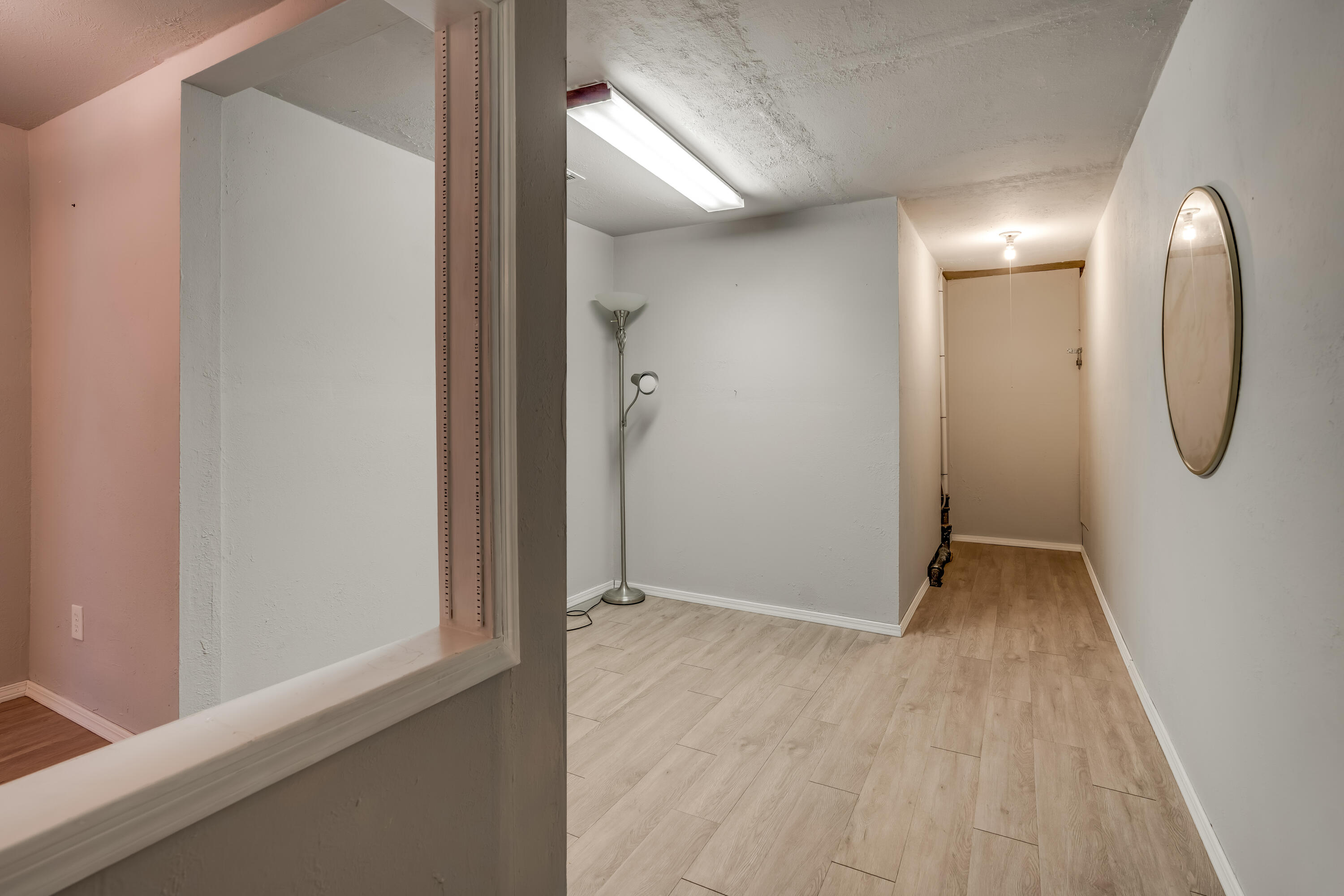 Photo 8 — 1408 Hiawatha Drive NE