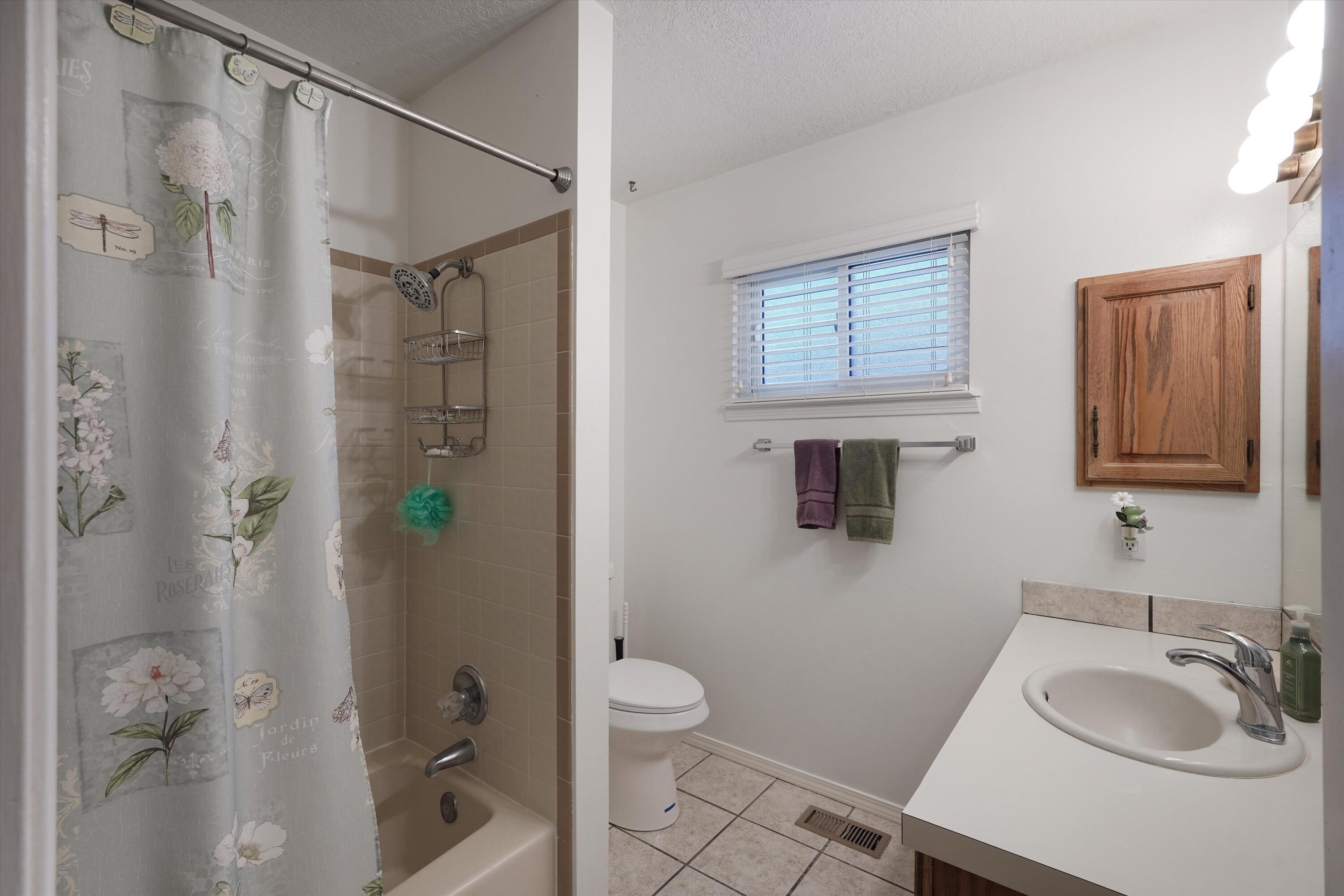 Photo 16 — 4540 Palmyra Avenue NW
