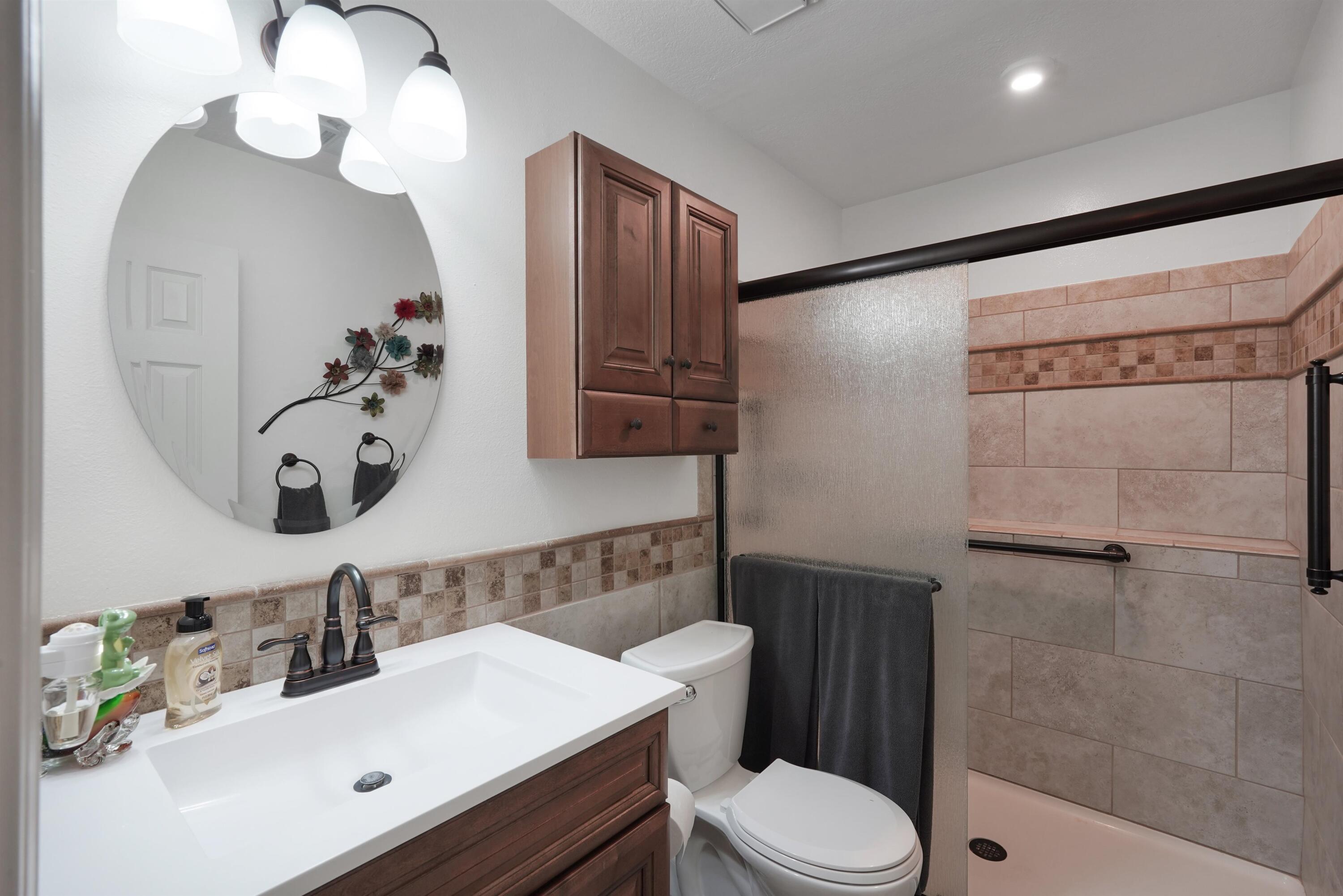 Photo 14 — 4540 Palmyra Avenue NW