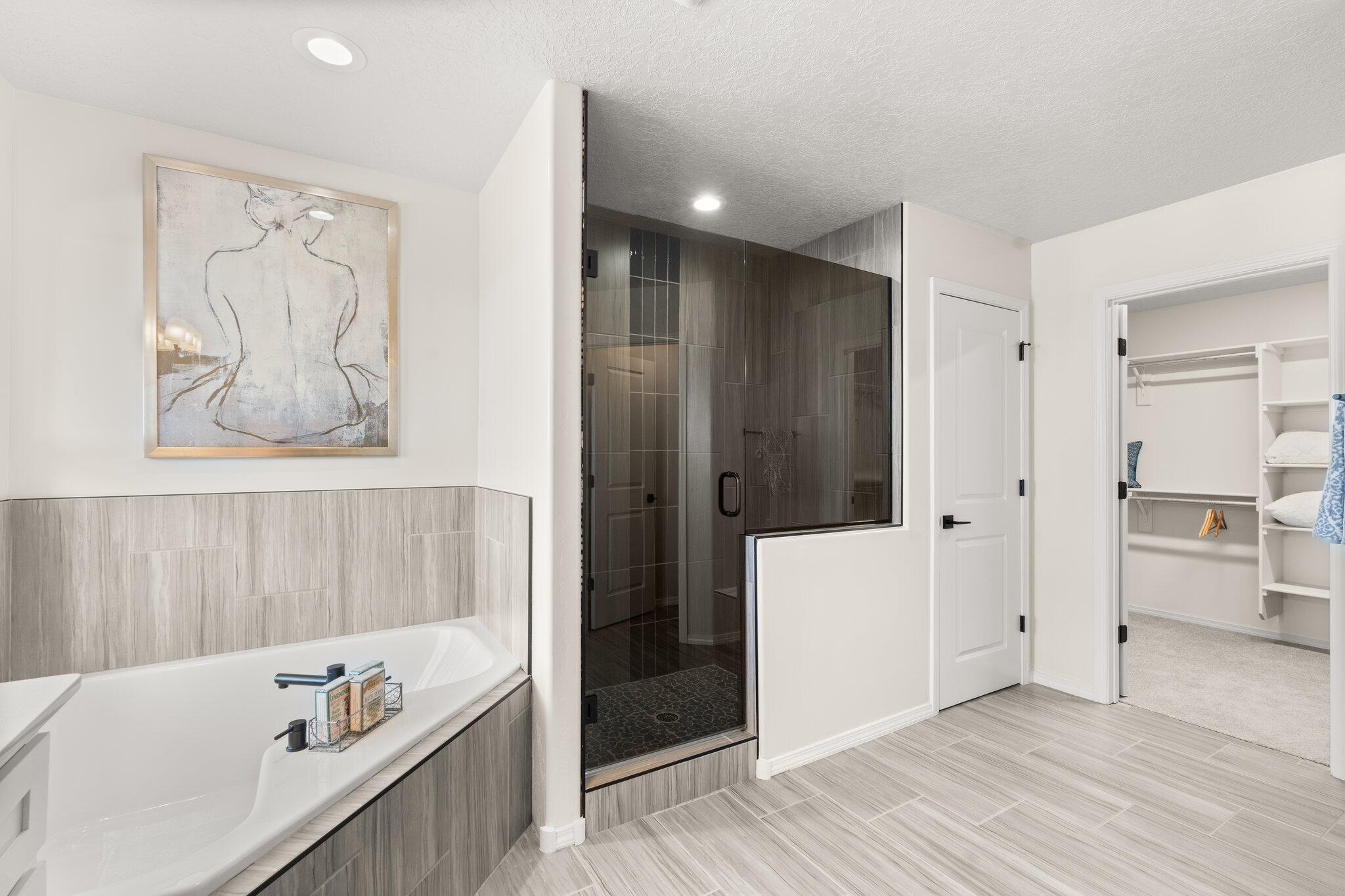 Photo 3 — 9719 Blue Dove Place NE