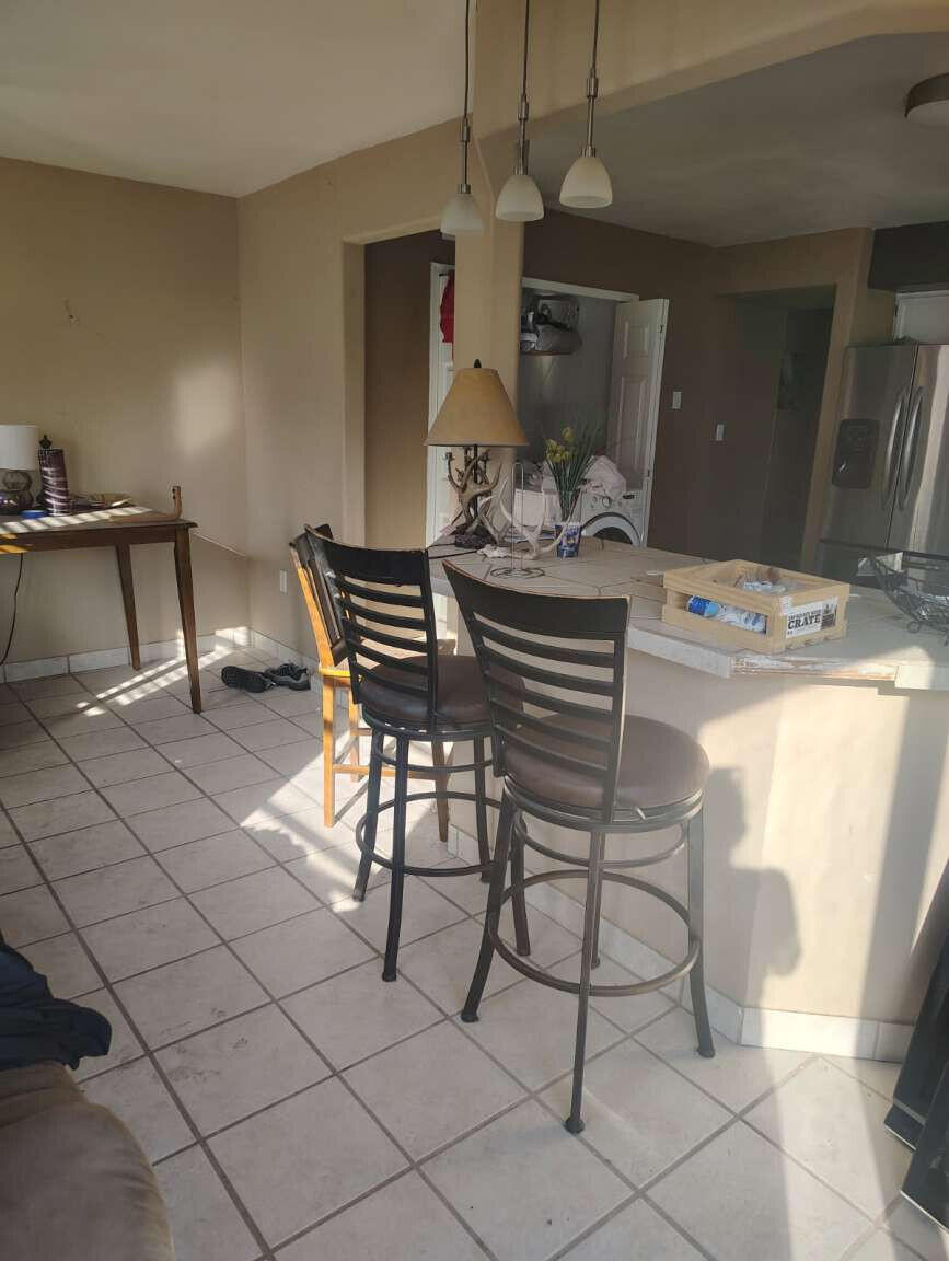 Photo 11 — 259 Pearl Drive NE