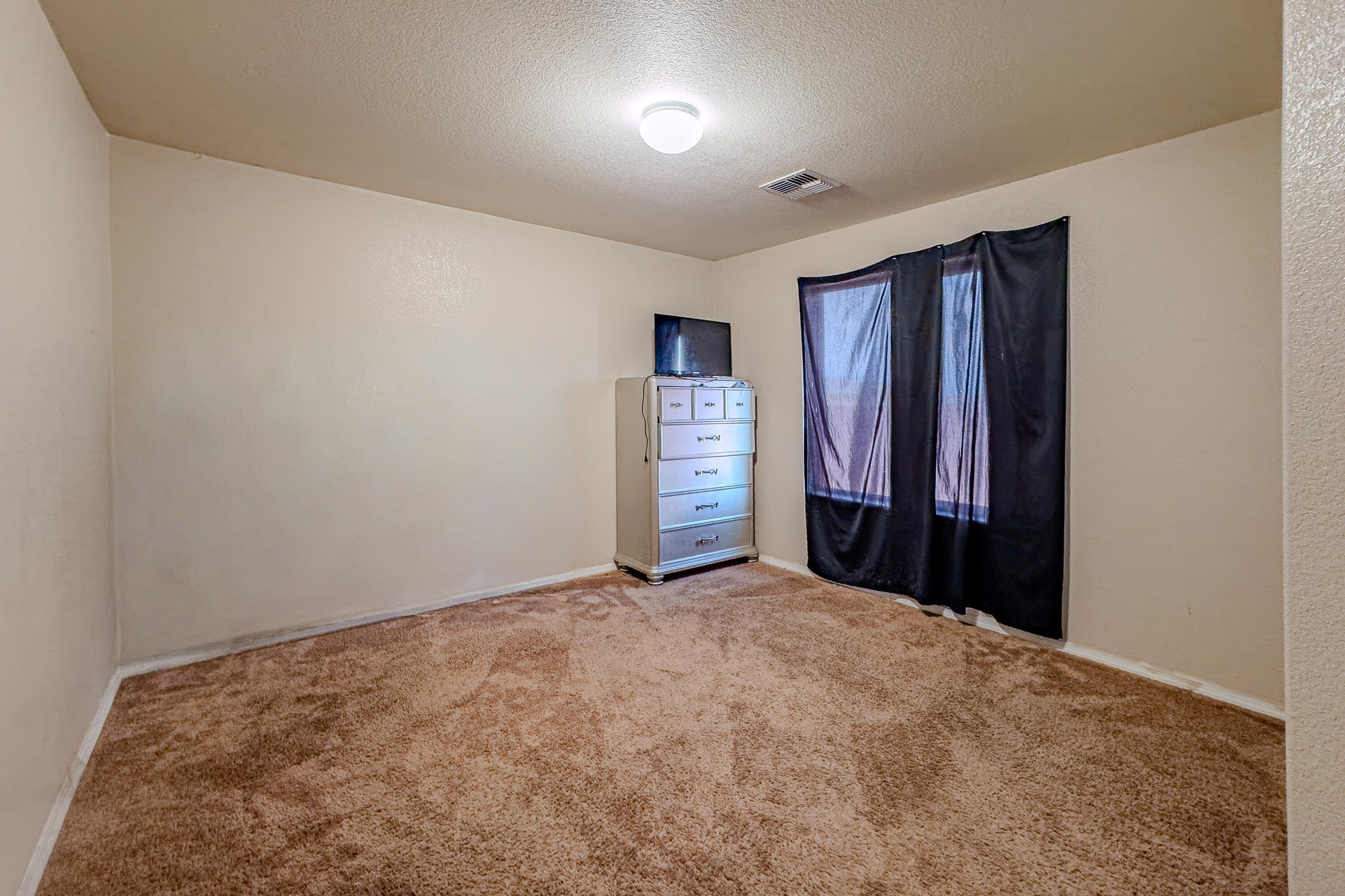 Photo 17 — 10005 Artemsia Avenue SW