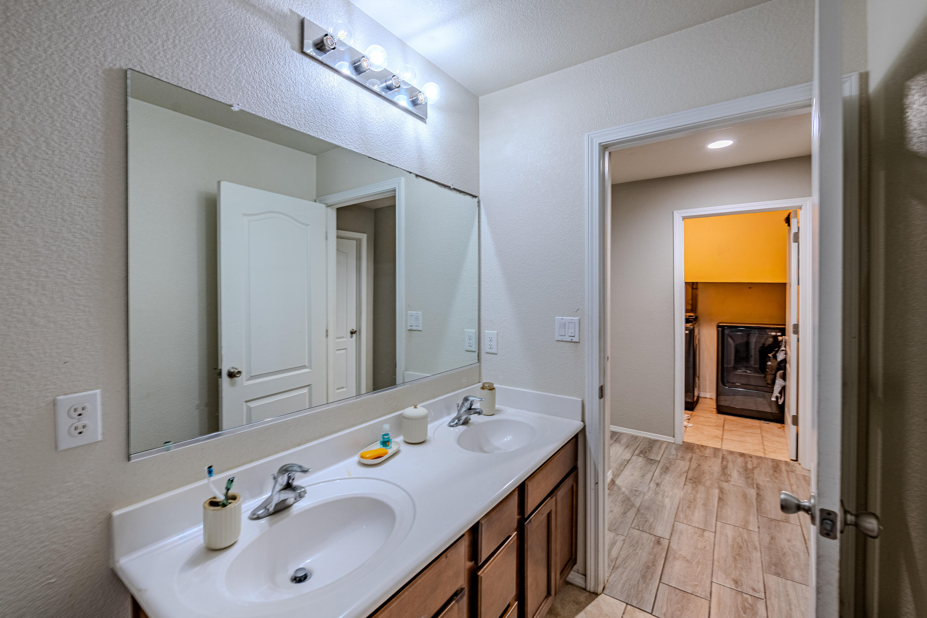 Photo 14 — 10005 Artemsia Avenue SW
