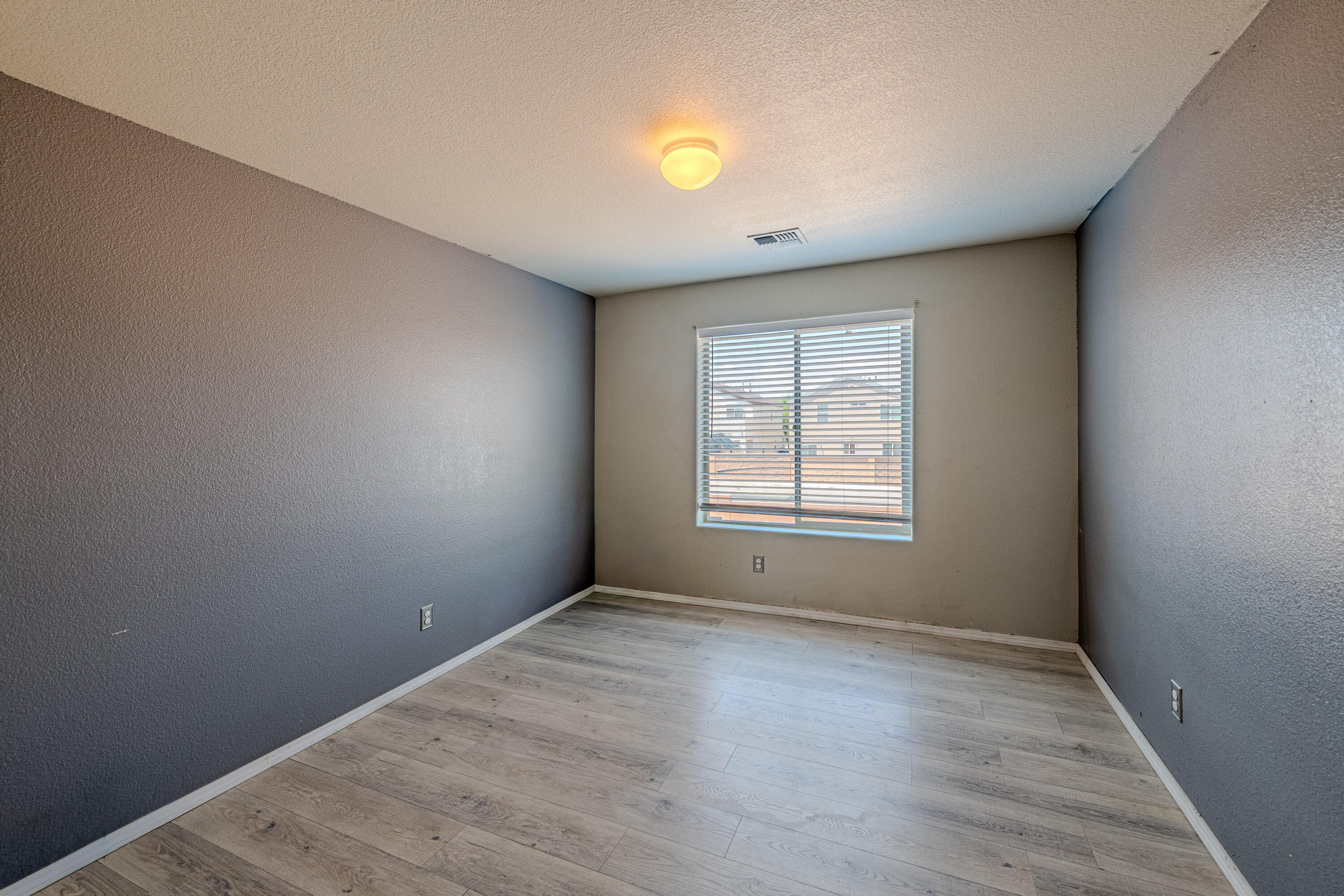Photo 10 — 10005 Artemsia Avenue SW