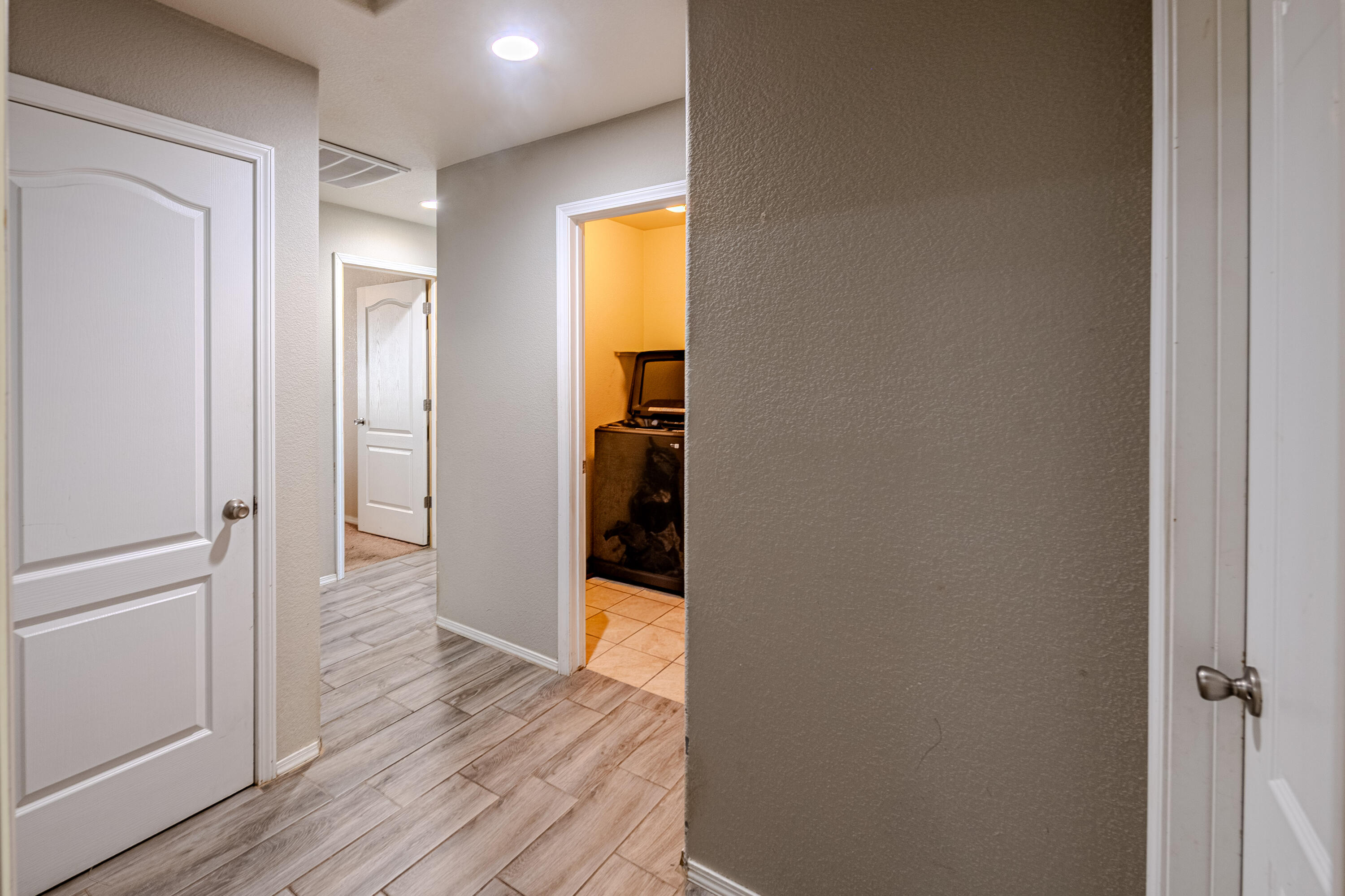 Photo 8 — 10005 Artemsia Avenue SW